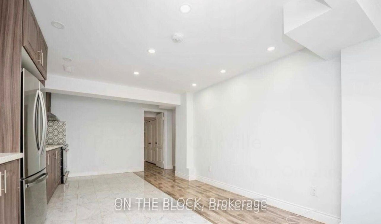 362 North Park Blvd Boulevard Property Photo 7