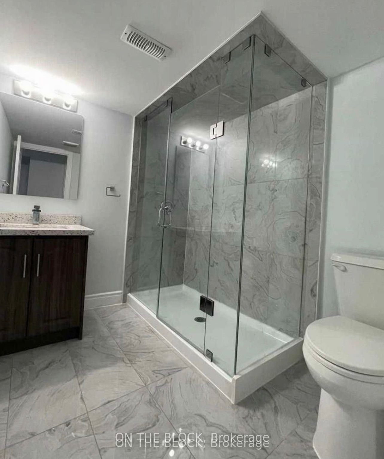 362 North Park Blvd Boulevard Property Photo 16