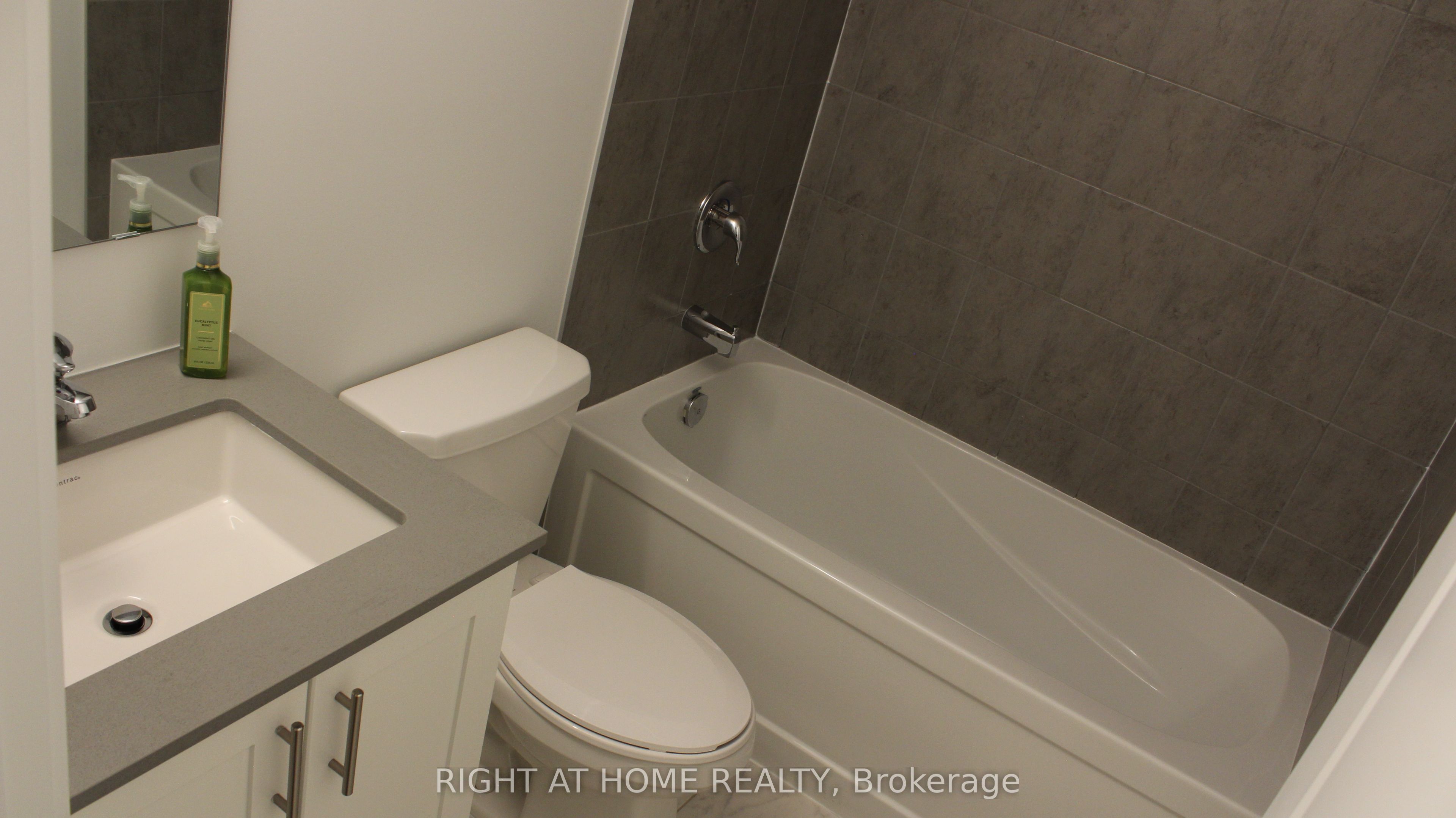 1075 Douglas Mccurdy Common 249 Property Photo 7