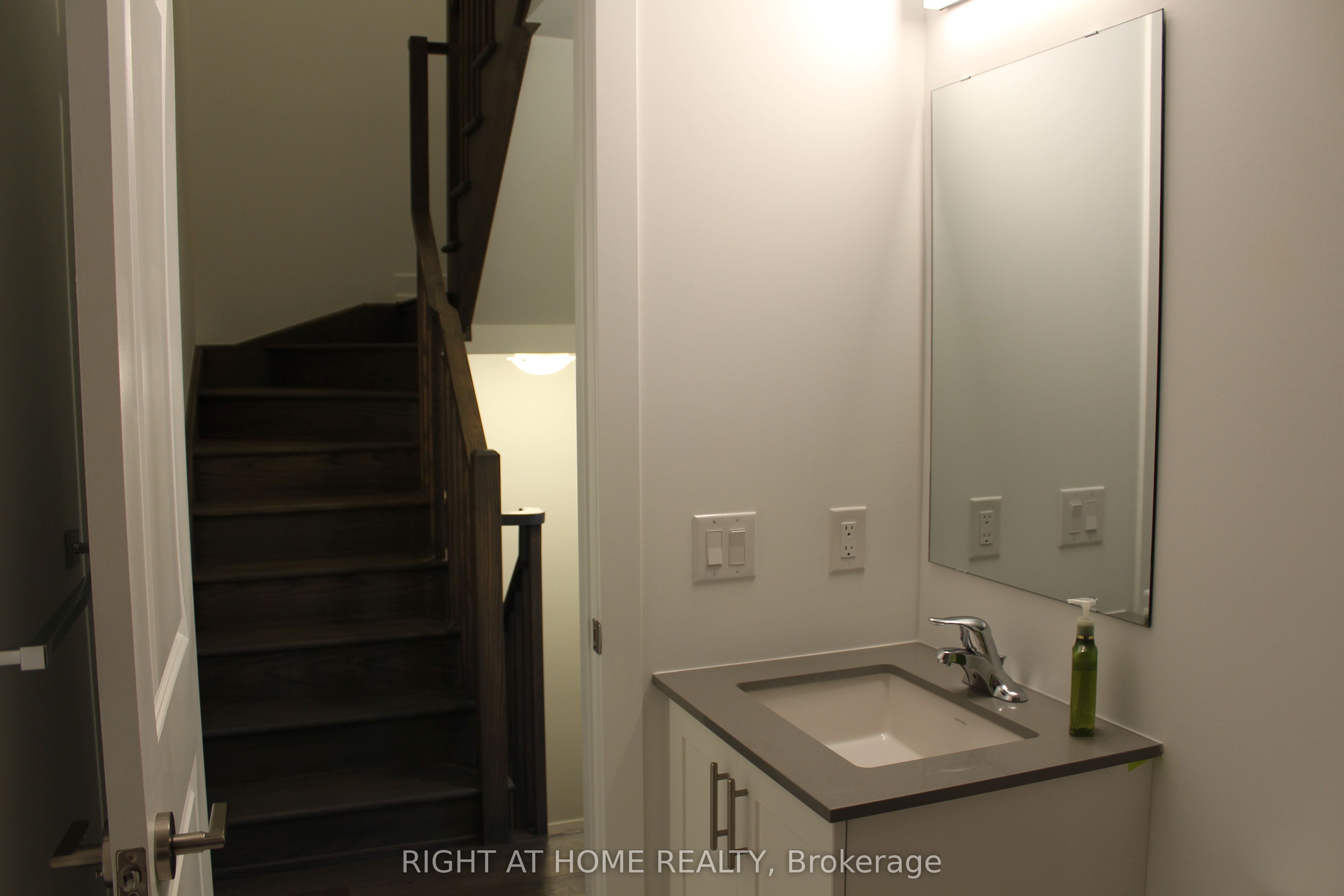 1075 Douglas Mccurdy Common 249 Property Photo 8