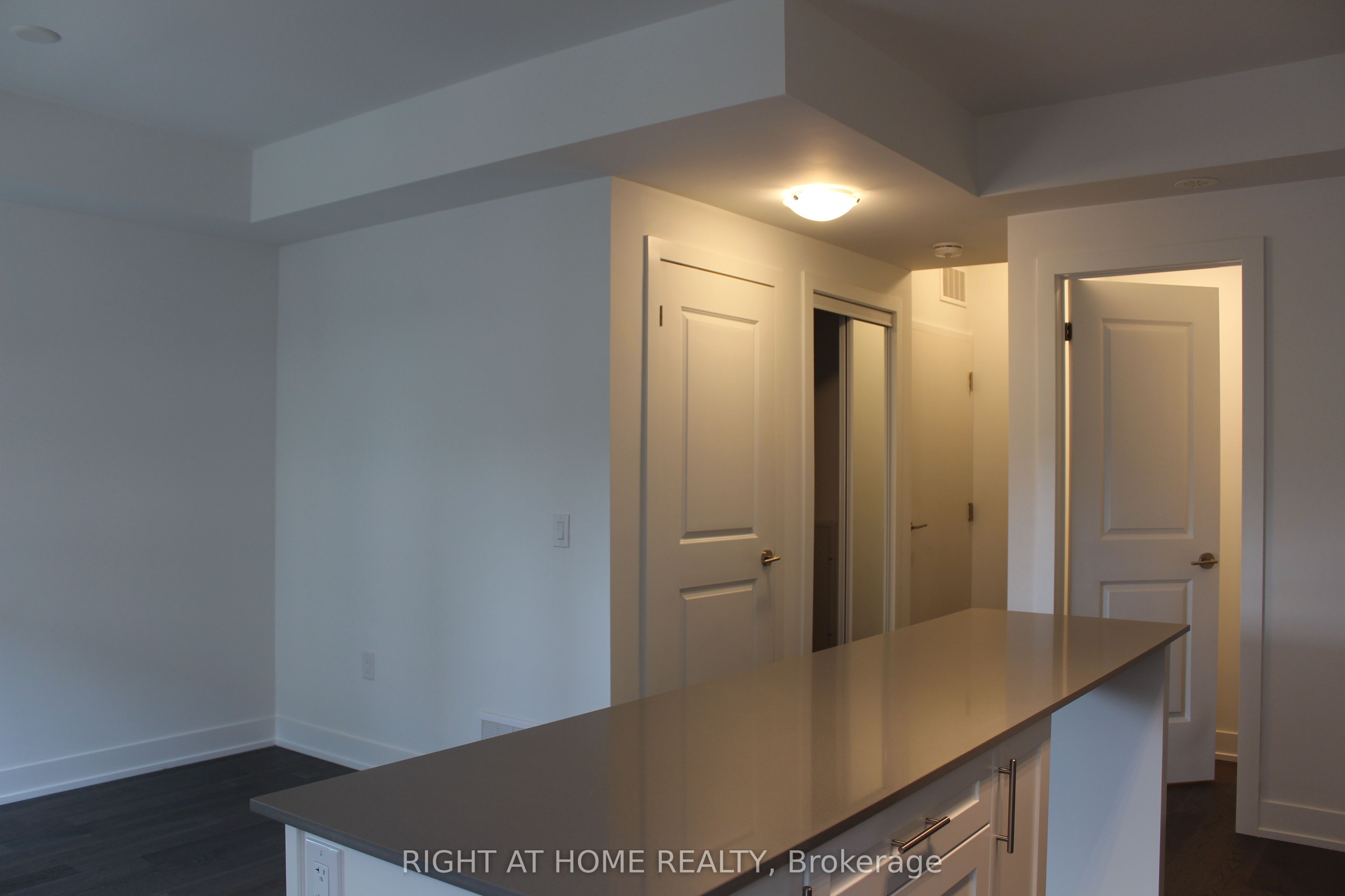 1075 Douglas Mccurdy Common 249 Property Photo 11