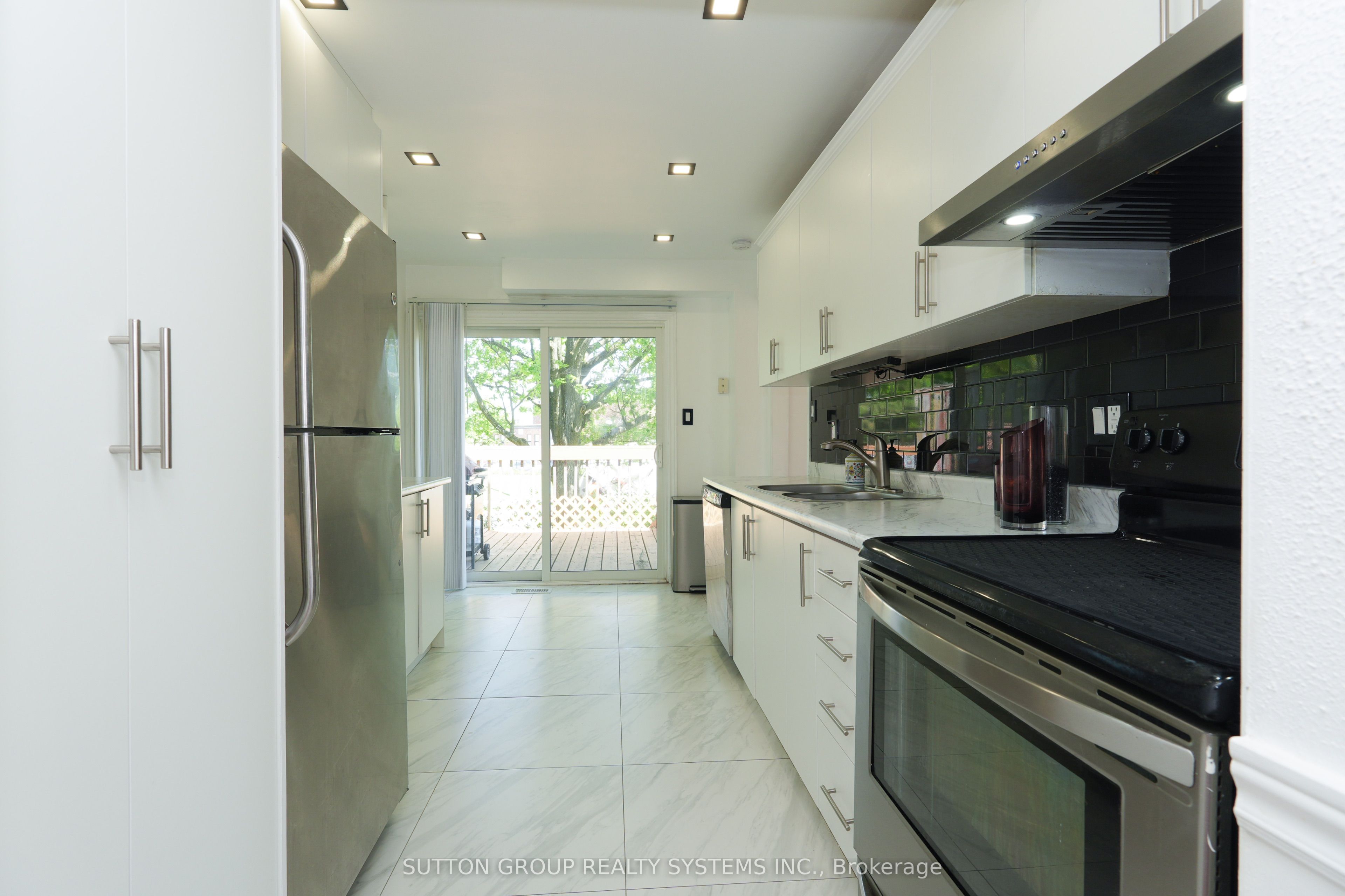 6780 Formentera Avenue 29 Property Photo 13