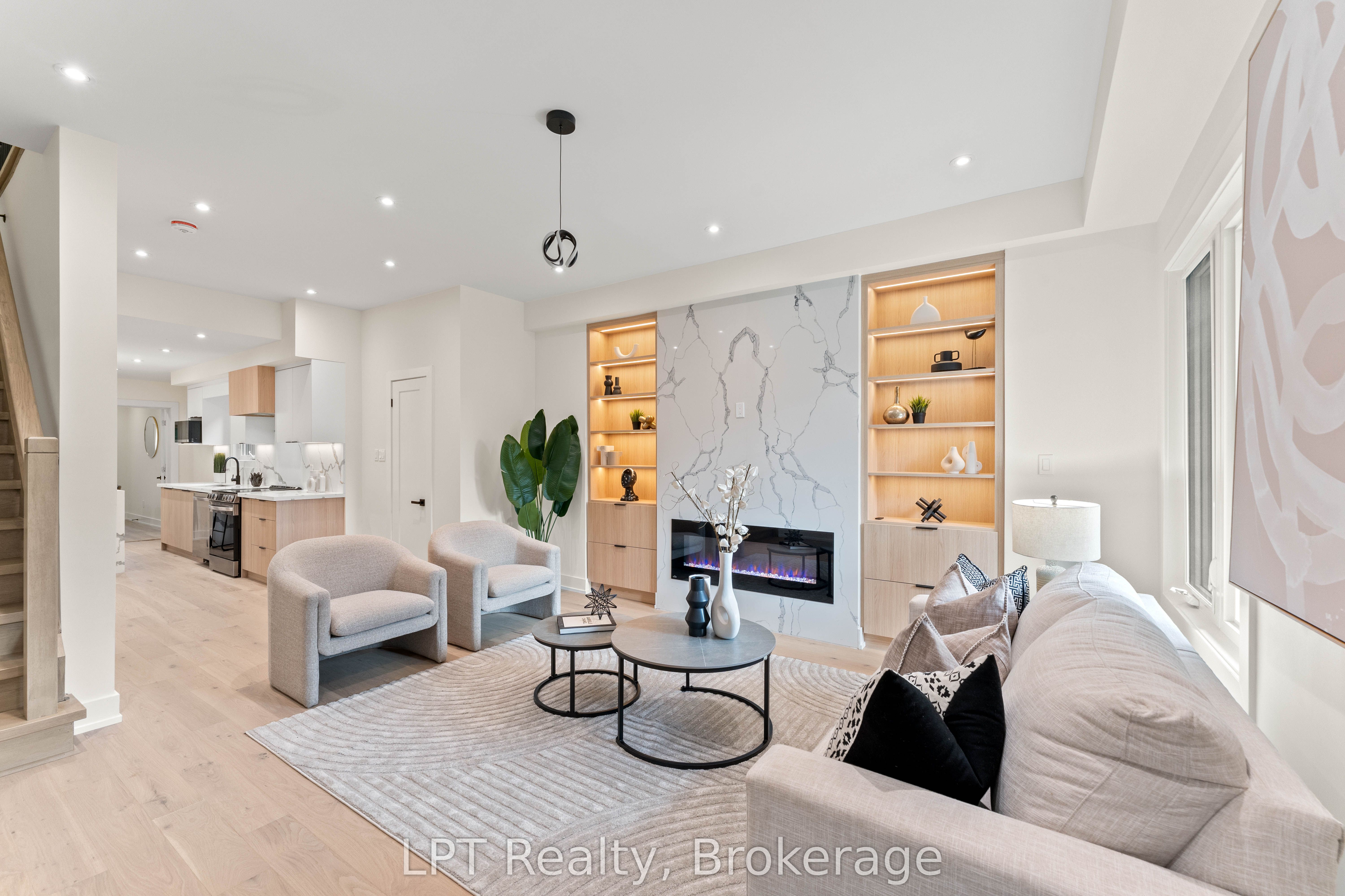 204 Franklin Avenue Property Photo 4