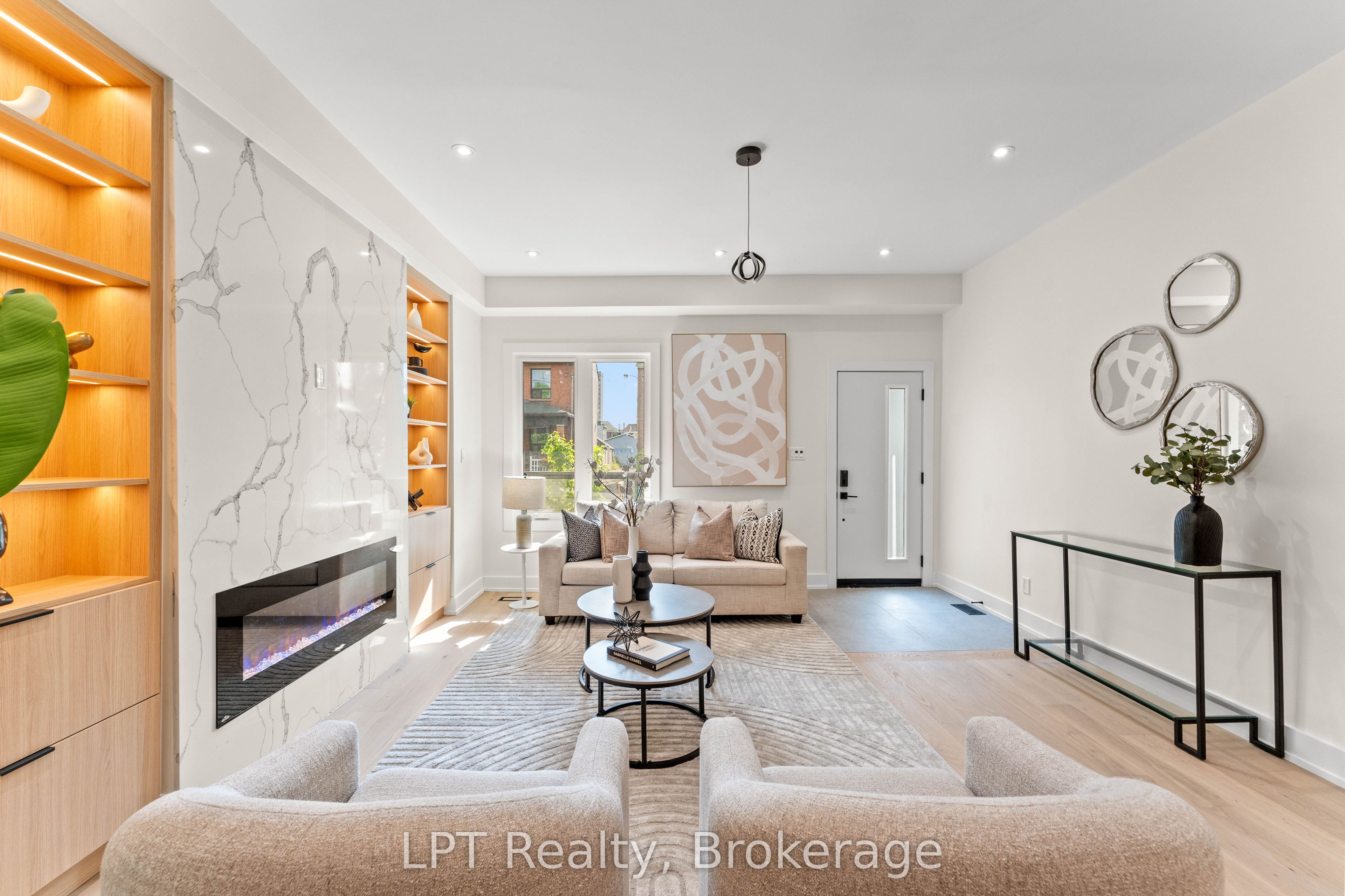 204 Franklin Avenue Property Photo 6