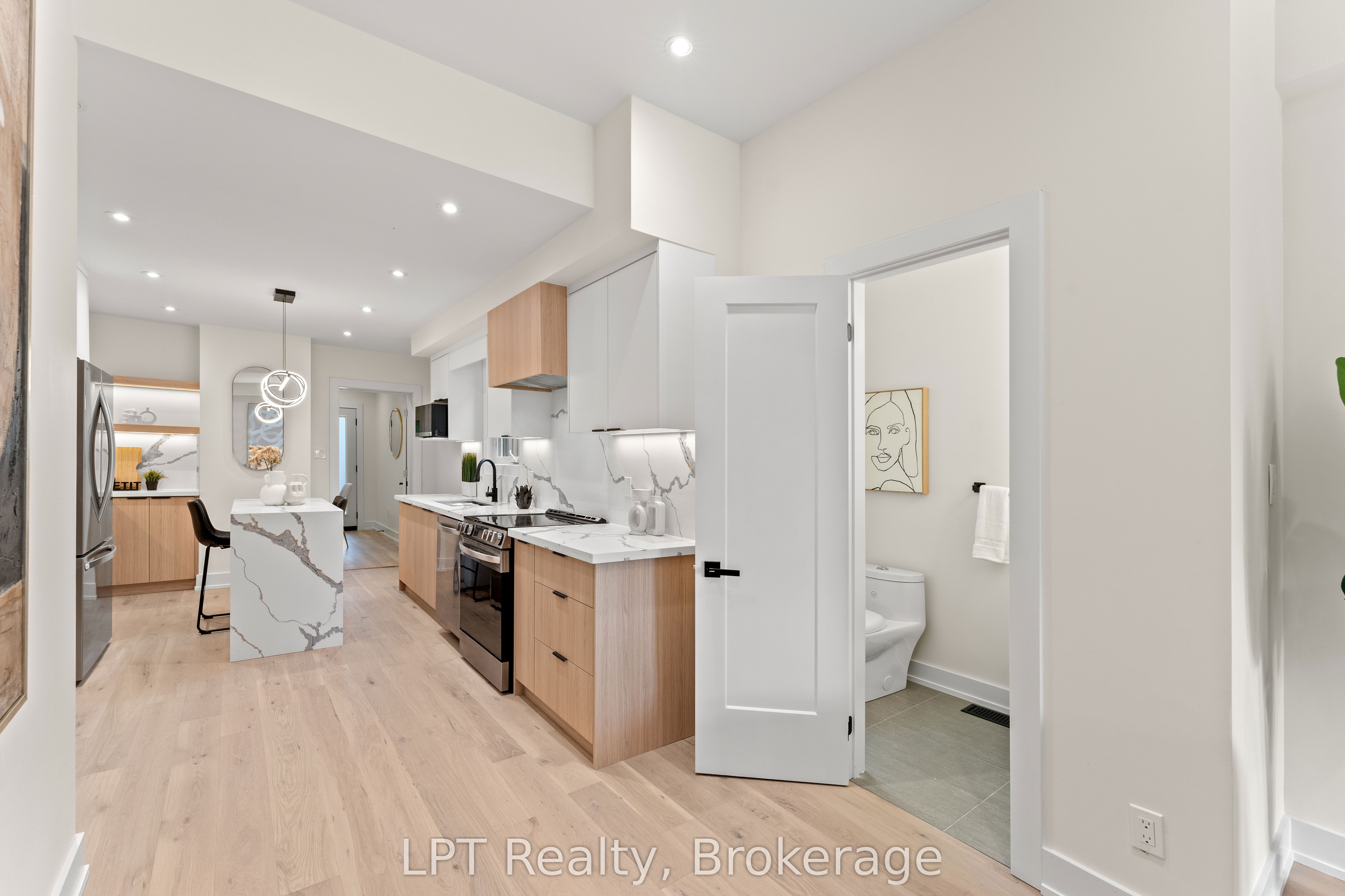 204 Franklin Avenue Property Photo 7