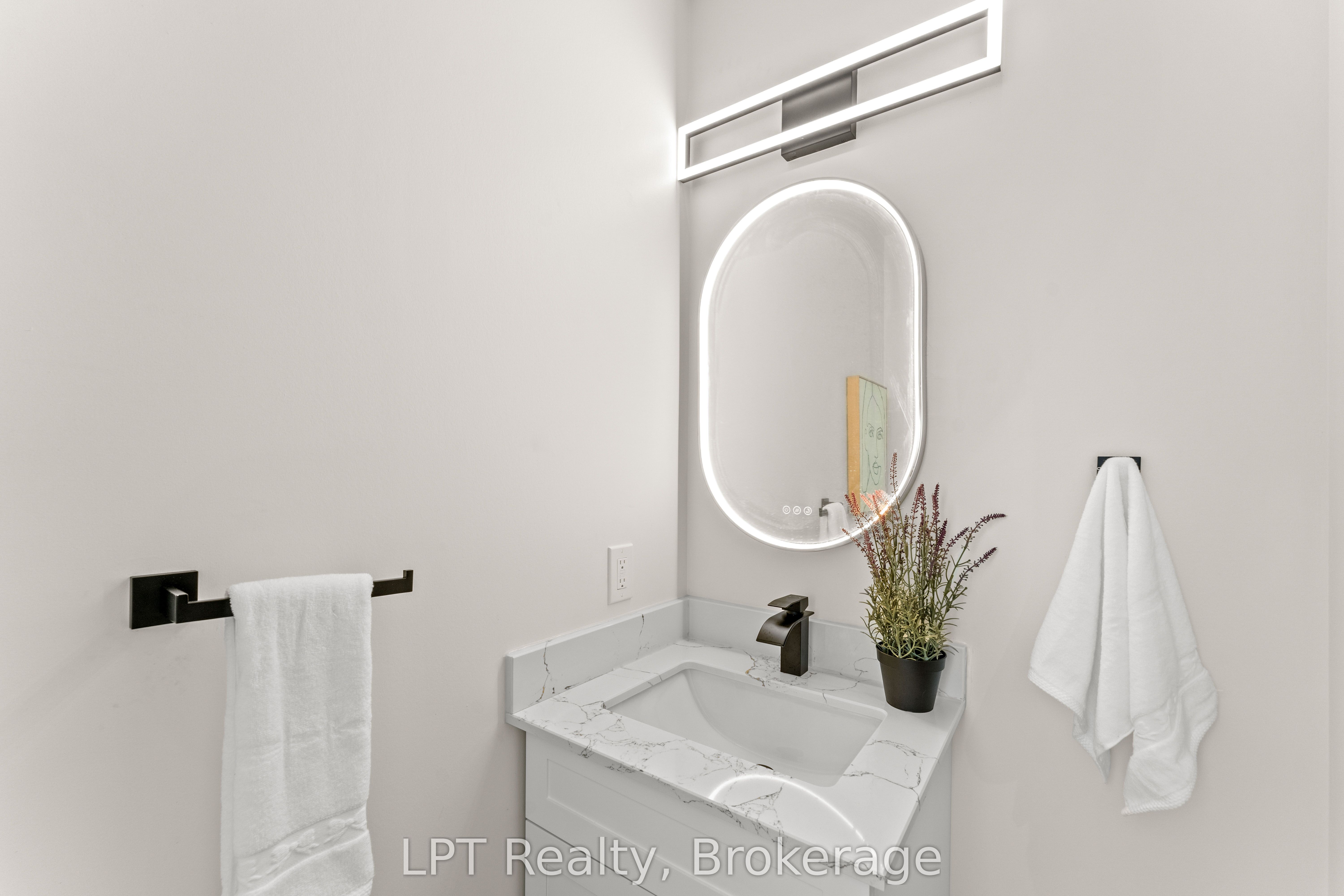204 Franklin Avenue Property Photo 17