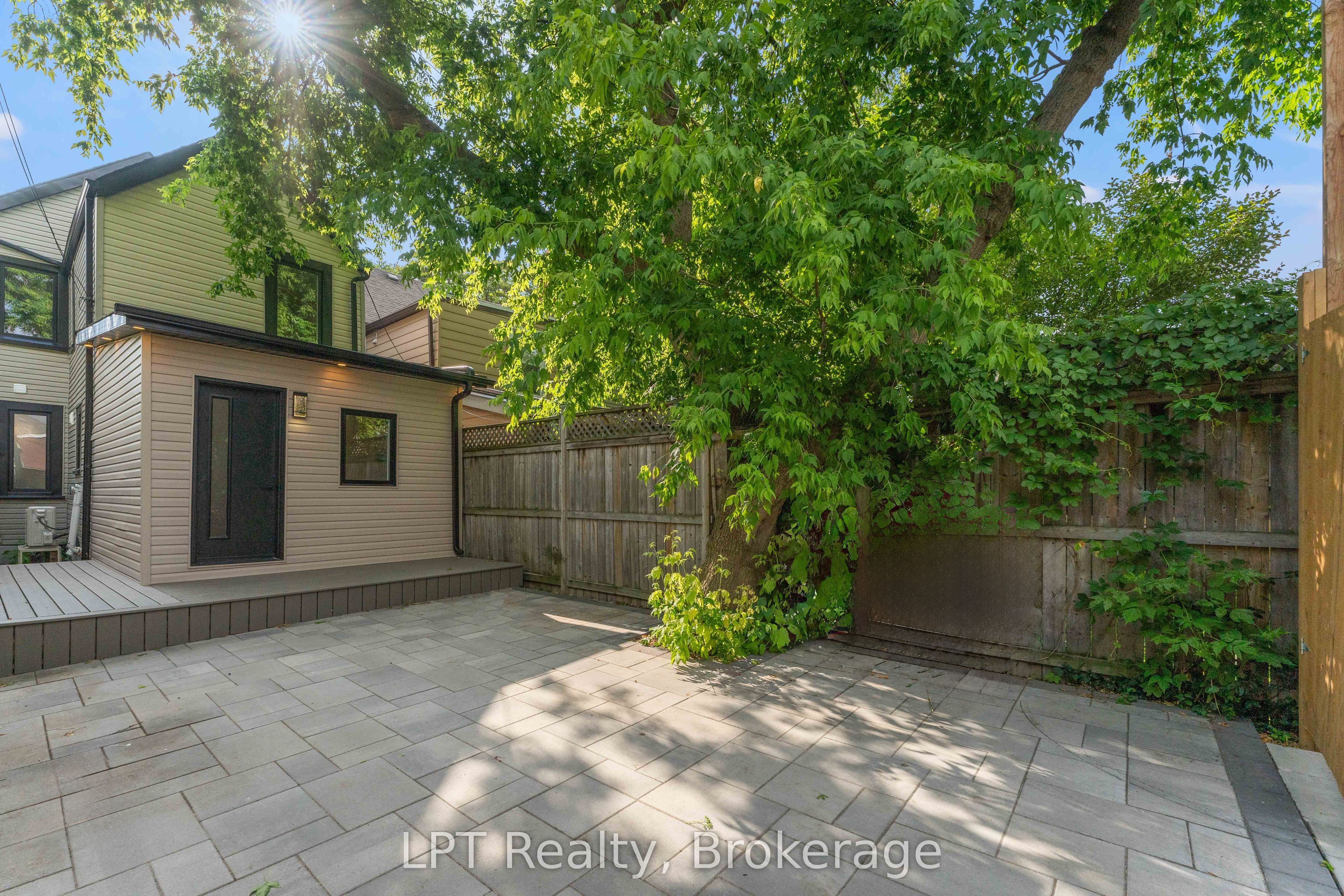 204 Franklin Avenue Property Photo 22