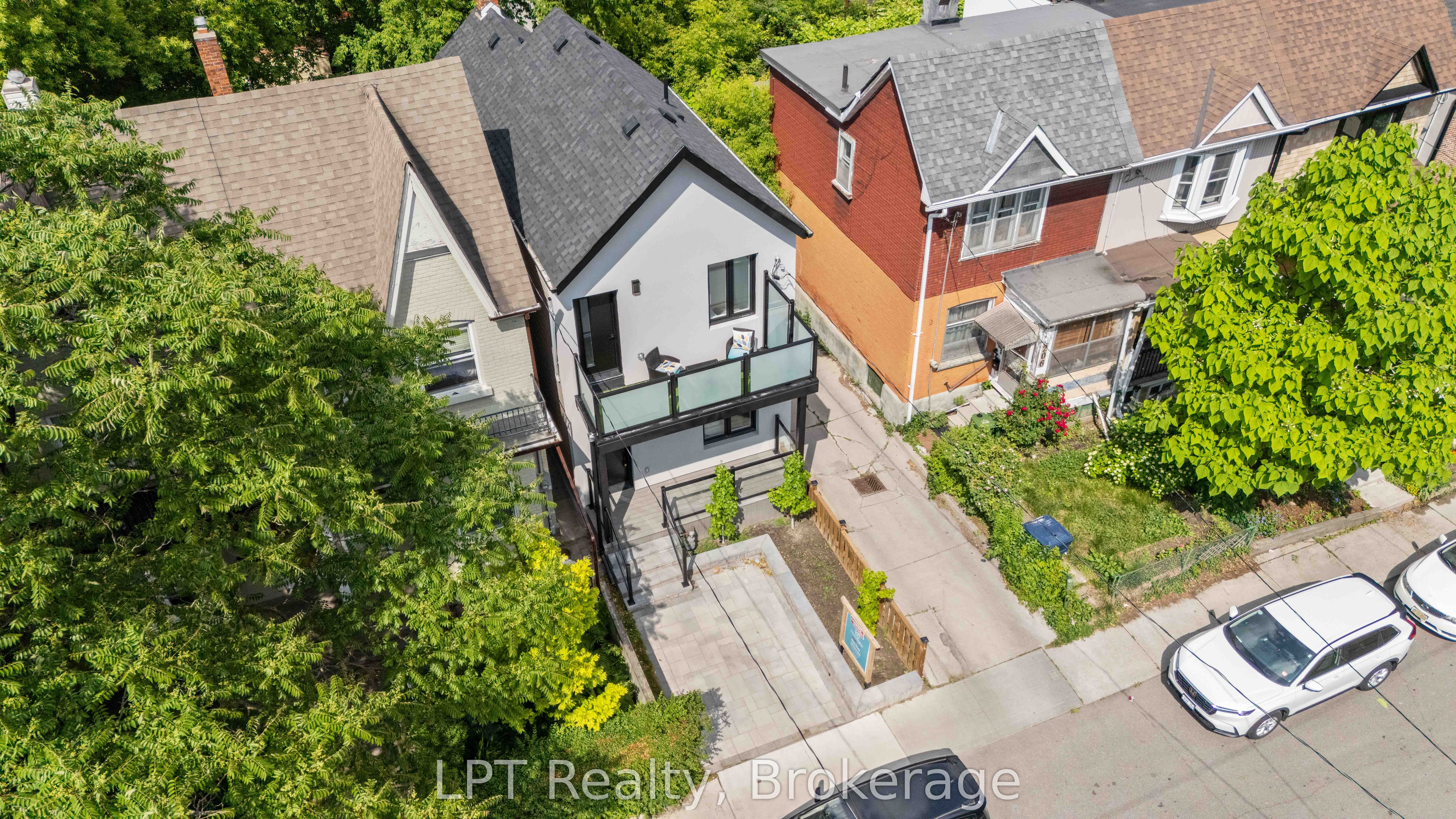 204 Franklin Avenue Property Photo 26