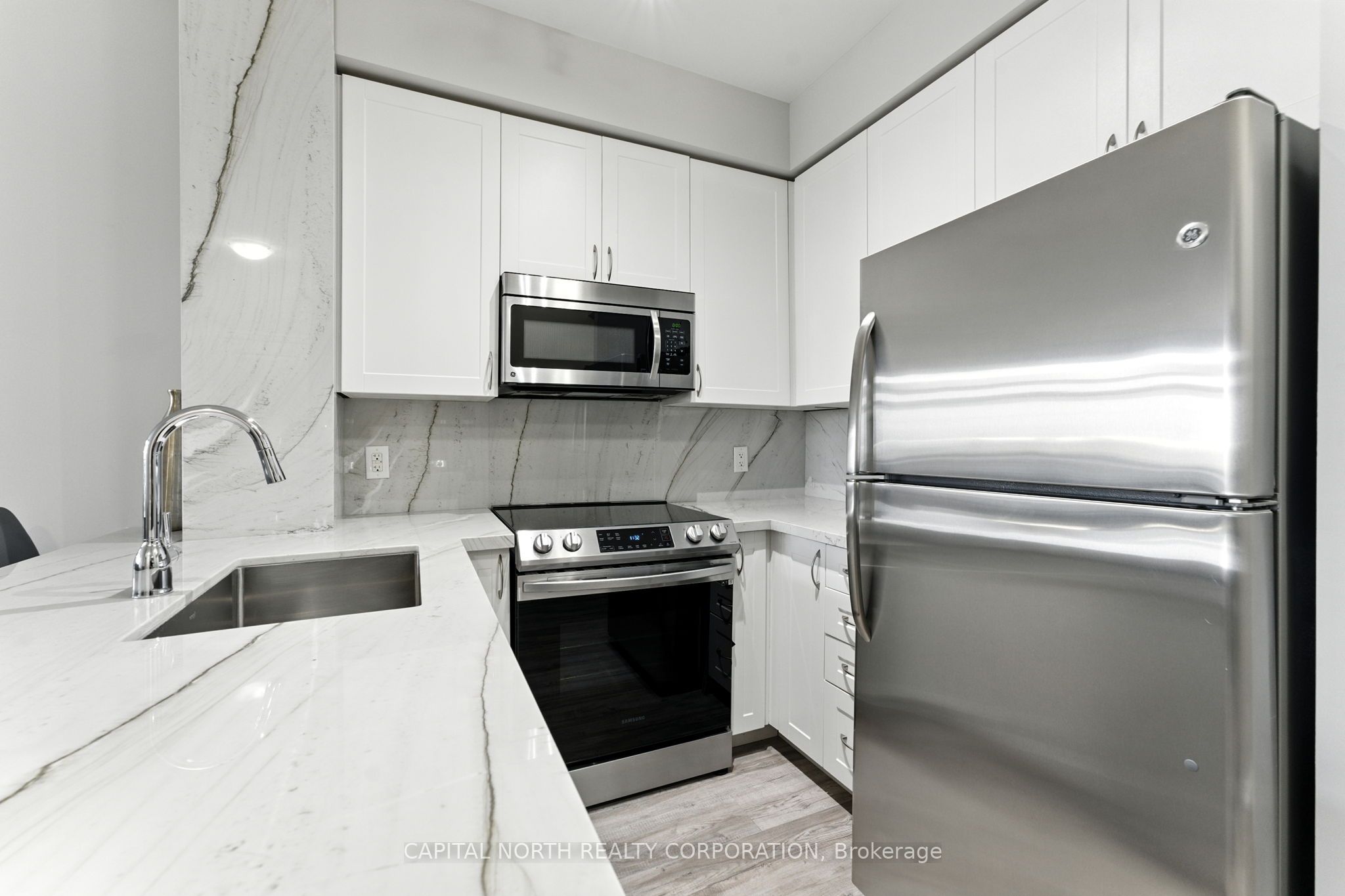 1940 Ironstone Drive 213 Property Photo 6
