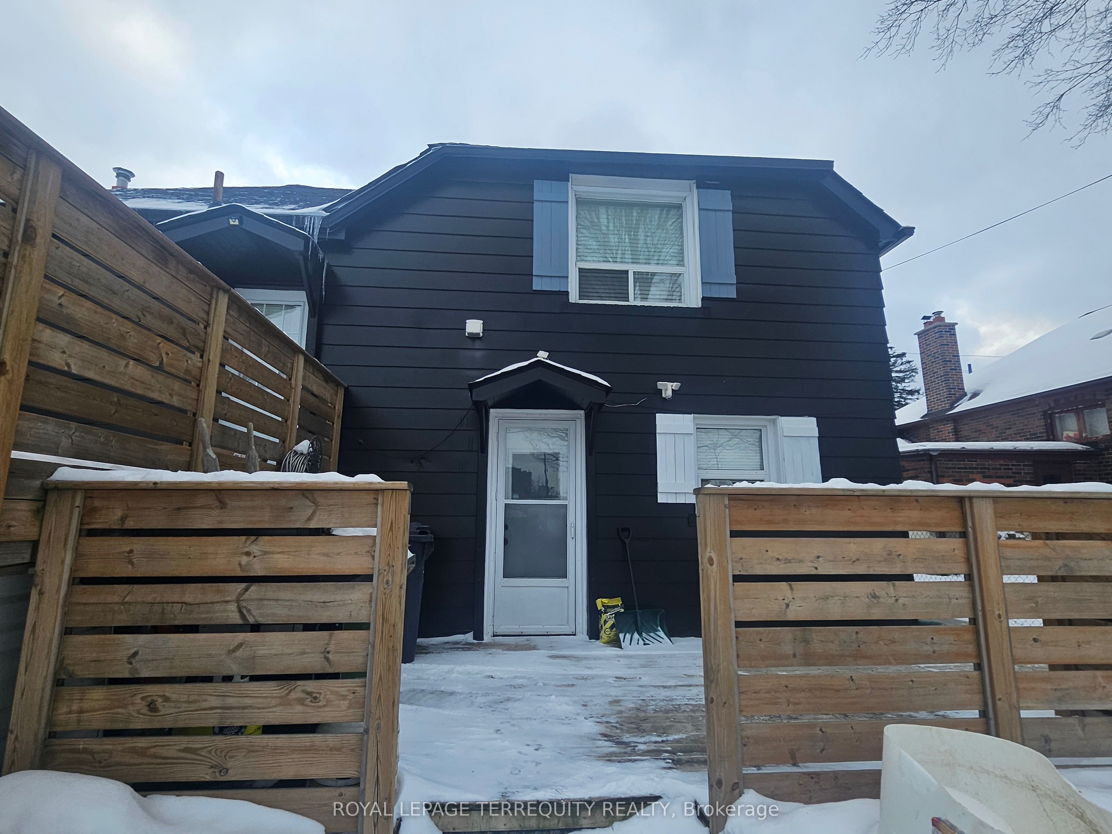 64 Pelmo Crescent Property Photo 32