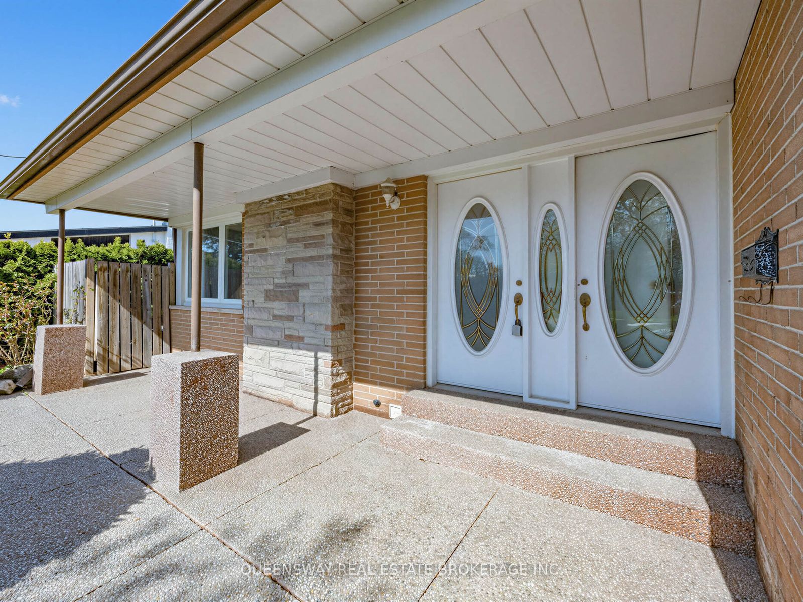 517 Pinegrove Road Property Photo 4