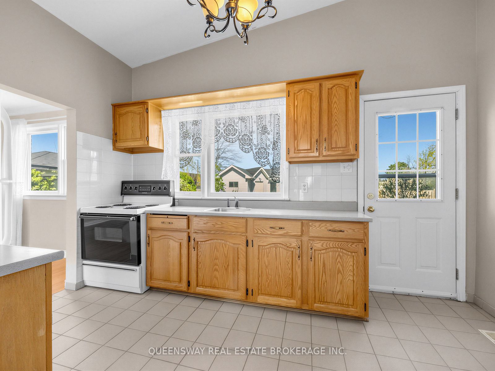 517 Pinegrove Road Property Photo 12