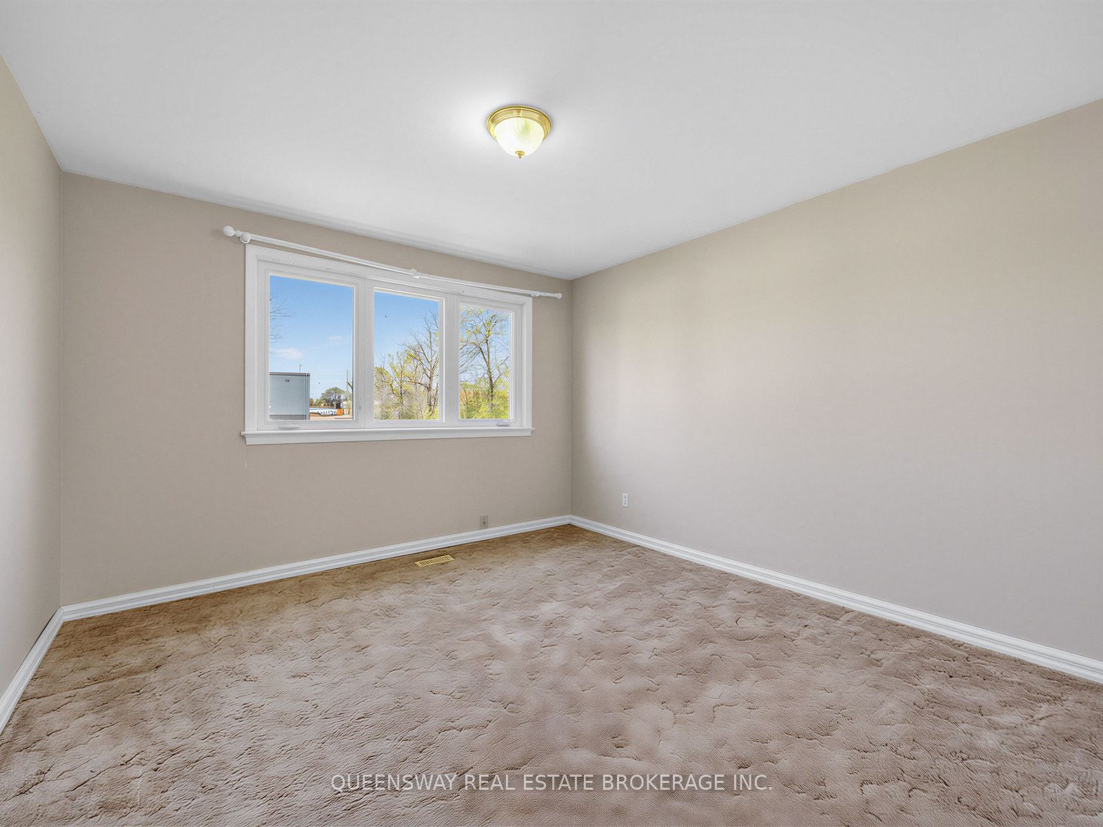 517 Pinegrove Road Property Photo 16