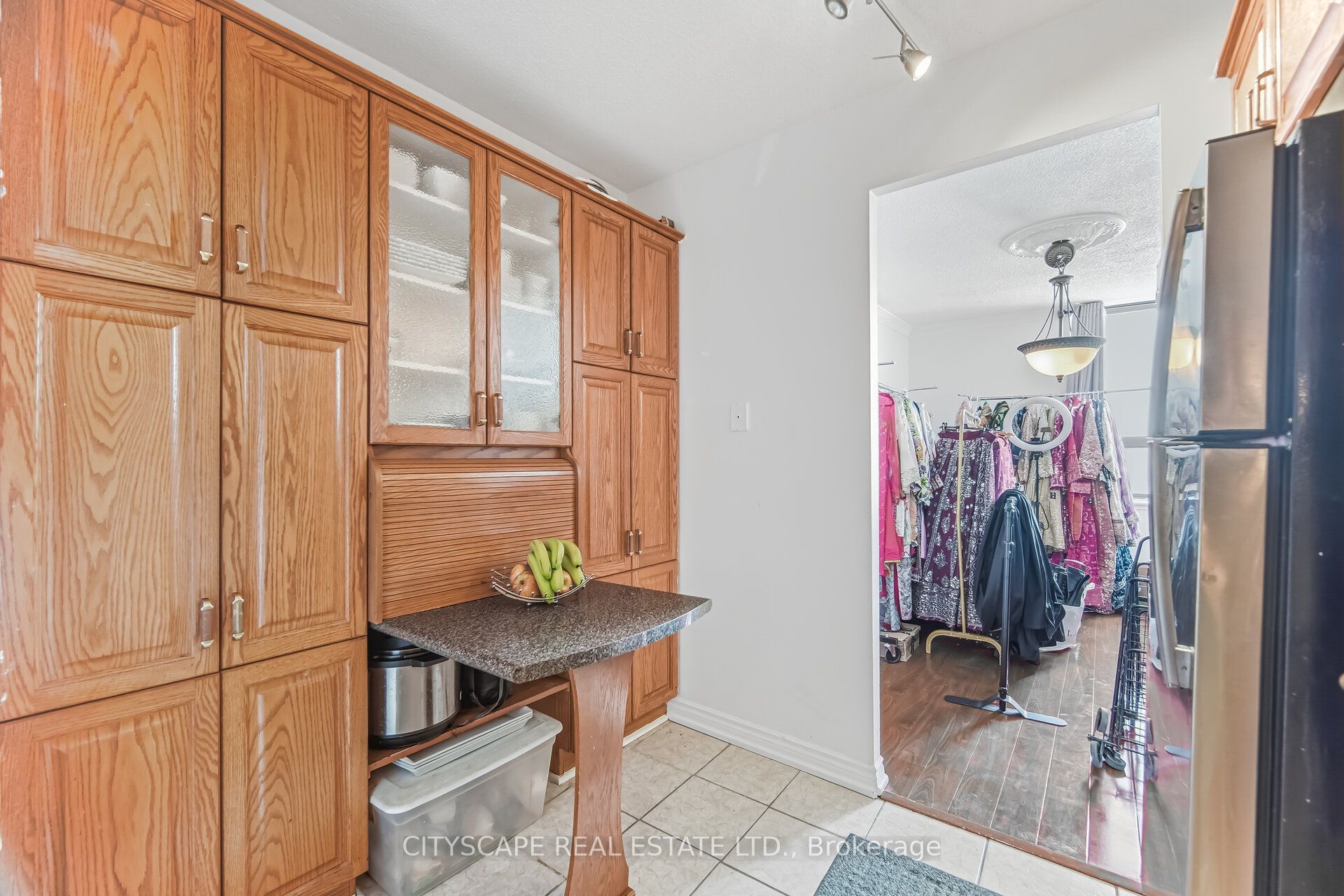 20 Mississauga Valley Boulevard 1706 Property Photo 17