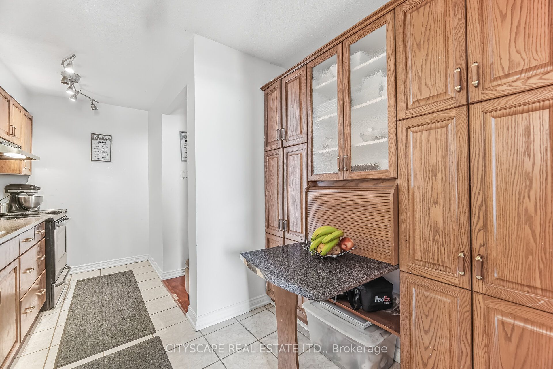 20 Mississauga Valley Boulevard 1706 Property Photo 18