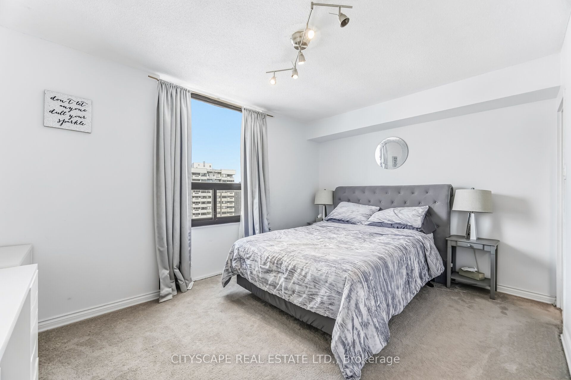 20 Mississauga Valley Boulevard 1706 Property Photo 21