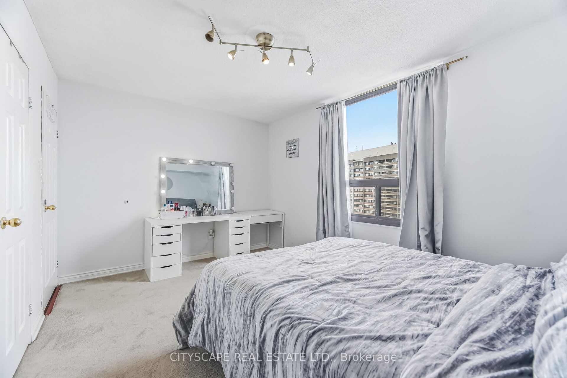 20 Mississauga Valley Boulevard 1706 Property Photo 23