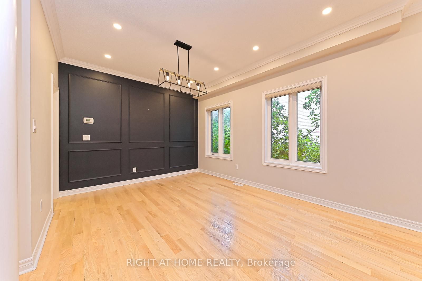 6843 Campbell Settler Court E Property Photo 7