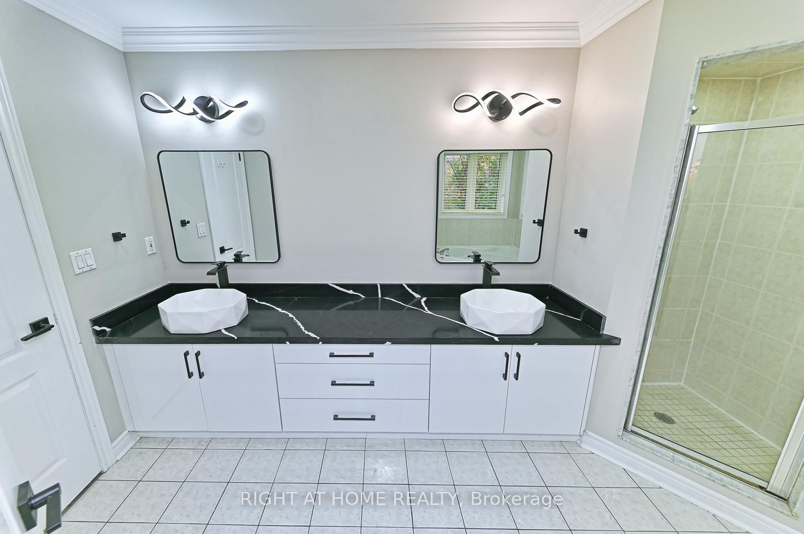 6843 Campbell Settler Court E Property Photo 37