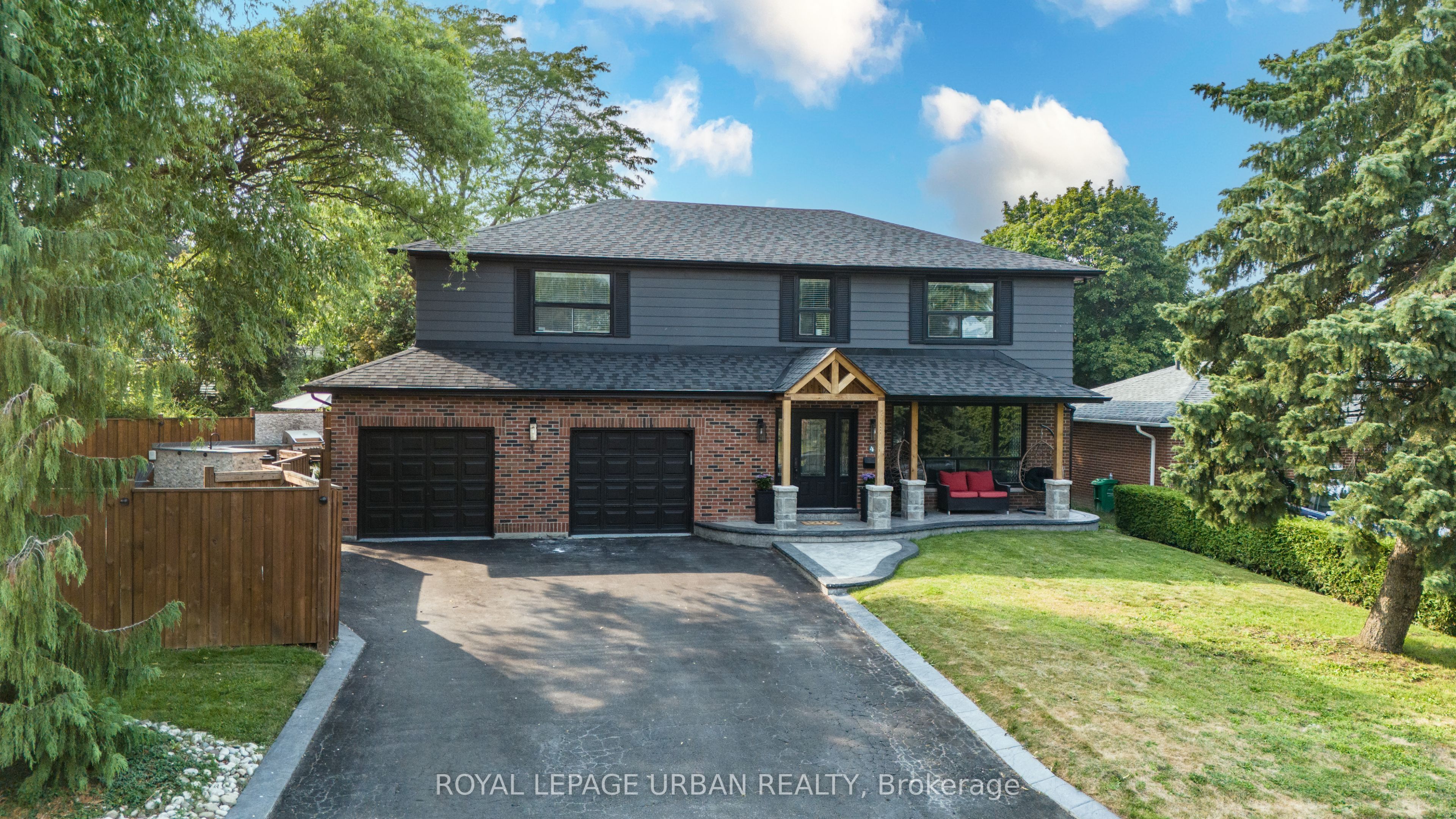 4 Deerfield Crescent Property Photo 1