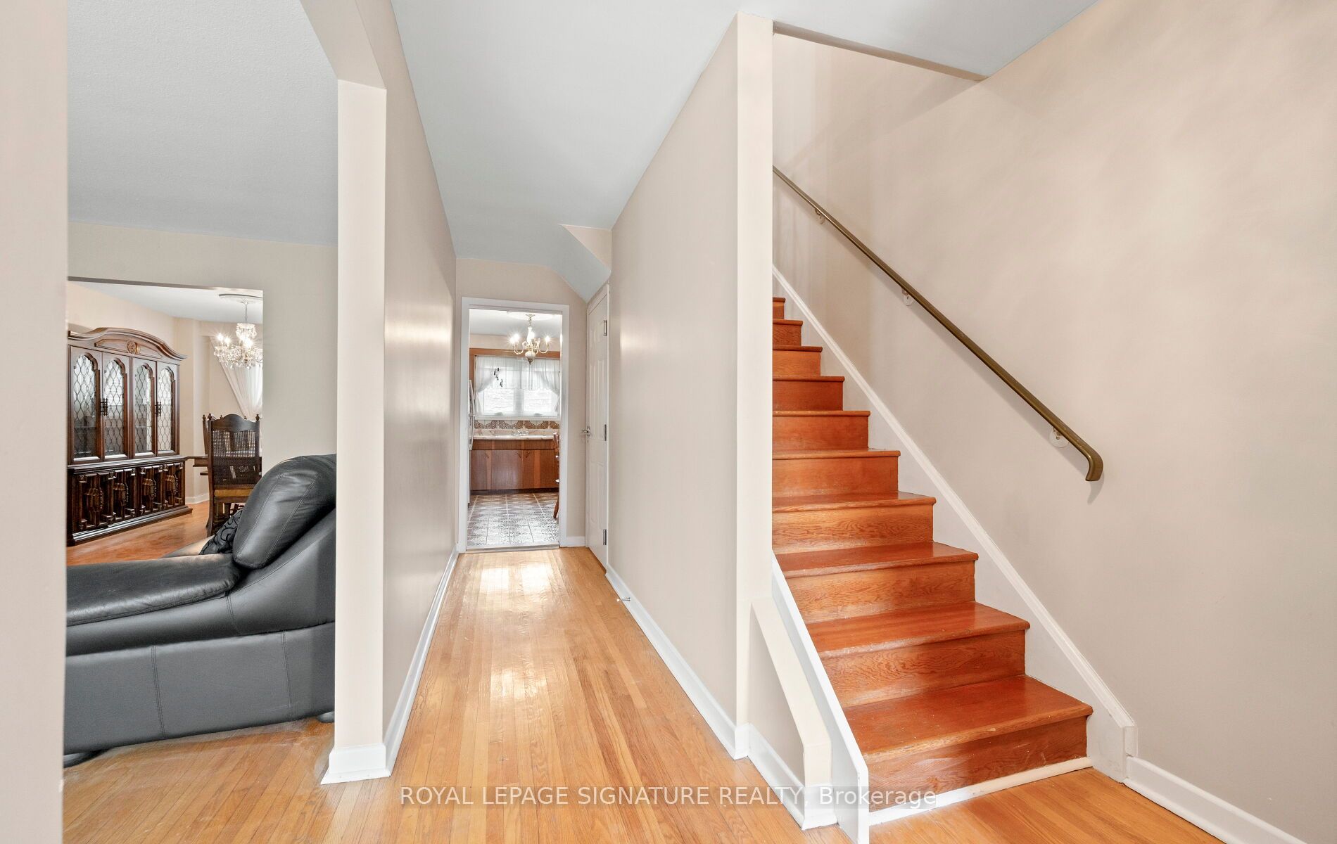 1142 Alexandra Avenue Property Photo 3