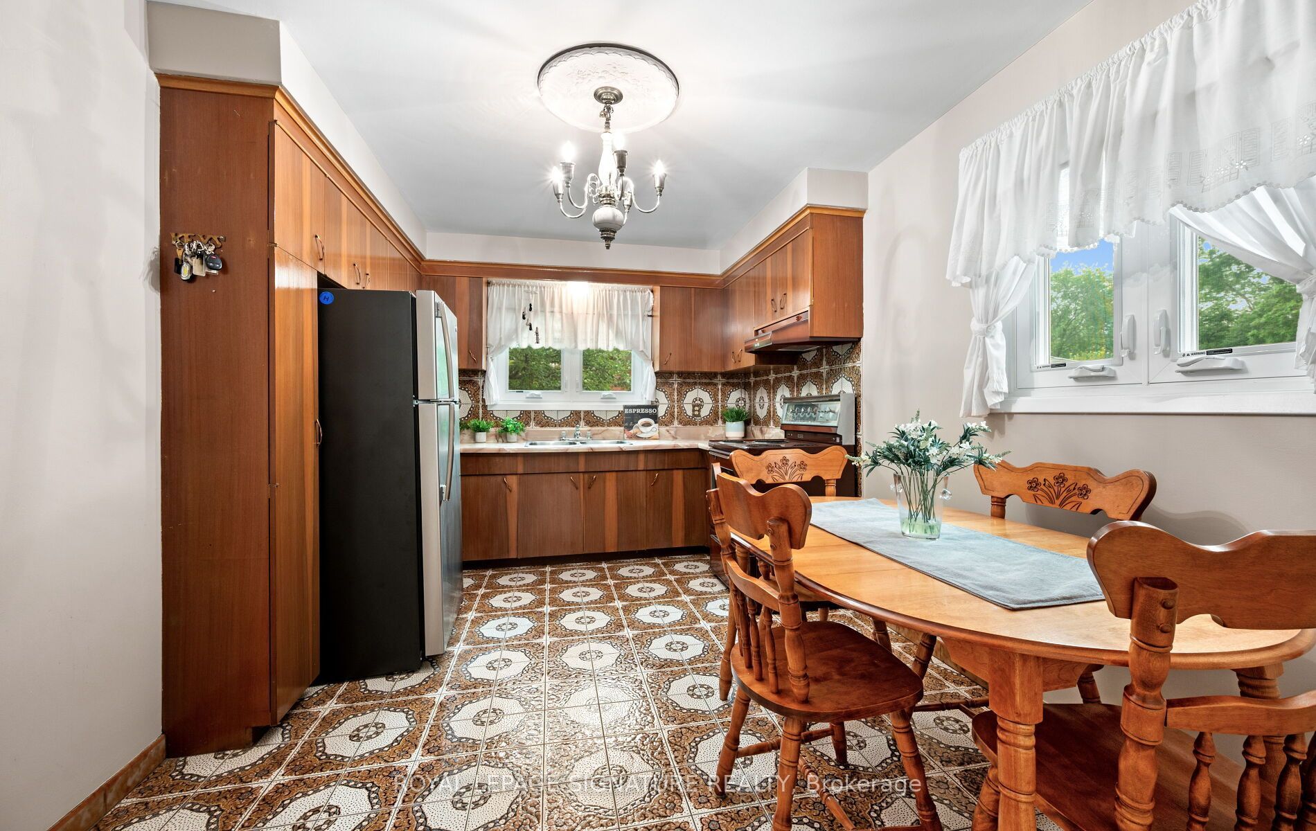 1142 Alexandra Avenue Property Photo 12