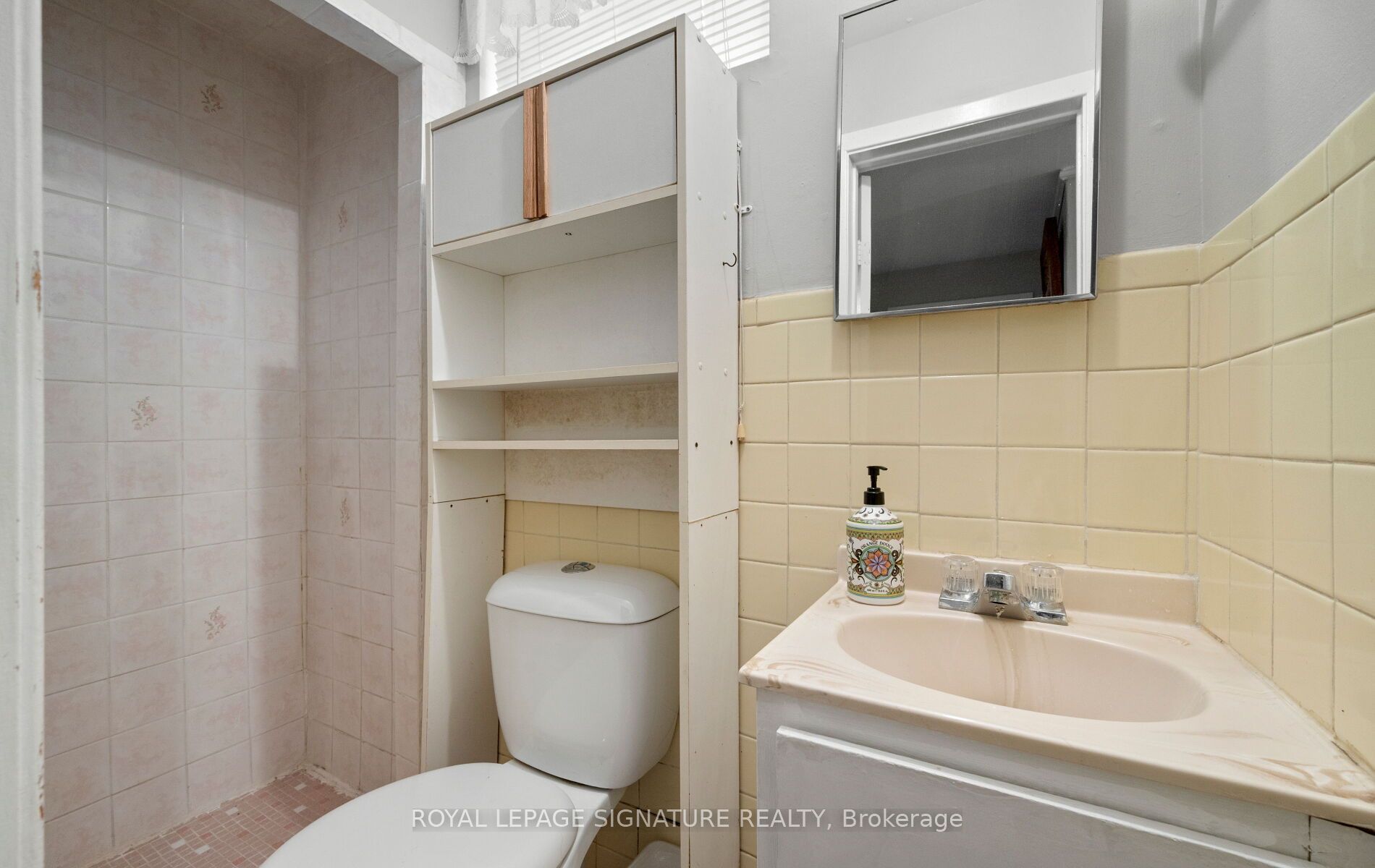 1142 Alexandra Avenue Property Photo 25