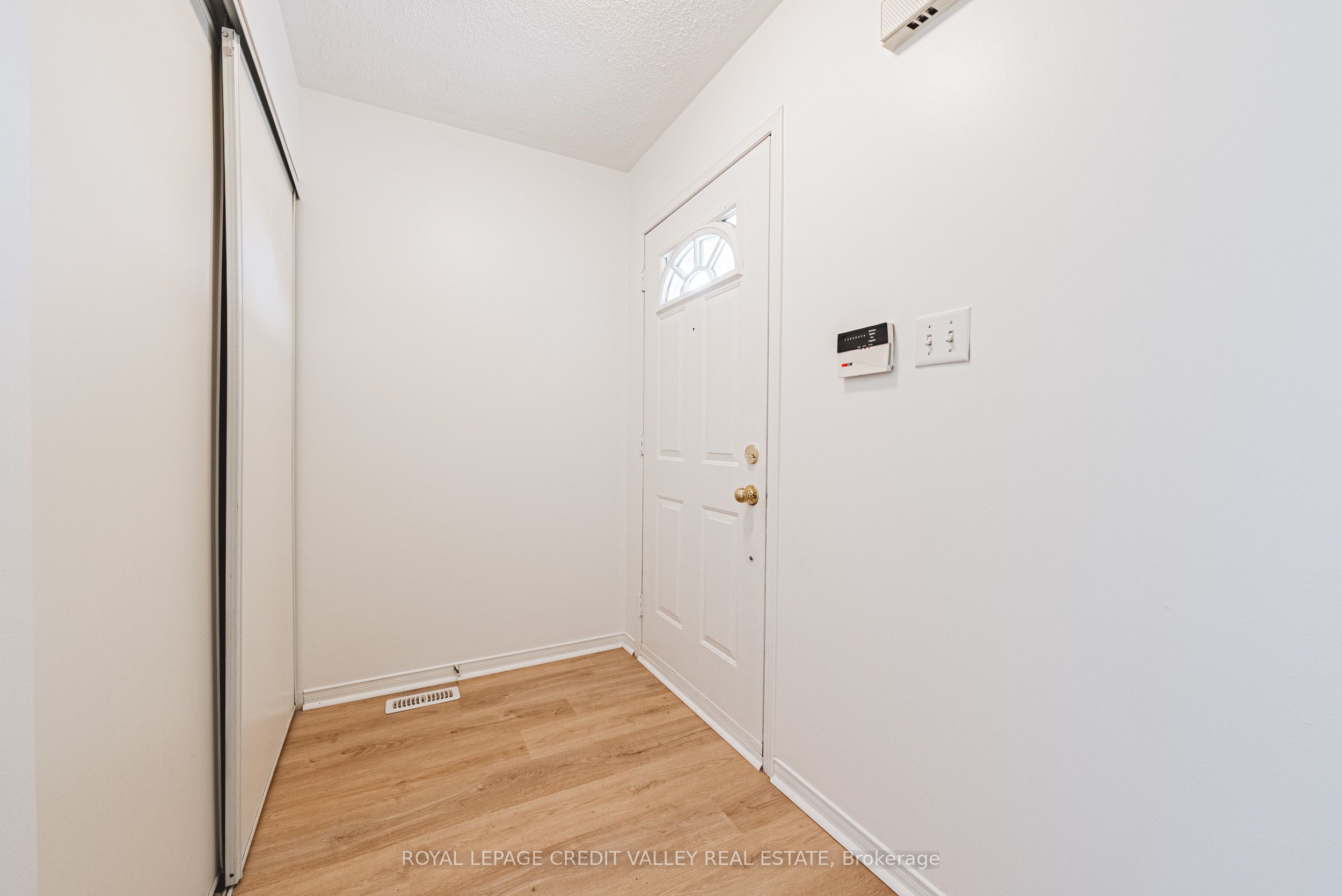 155 Saddletree Trail Property Photo 5