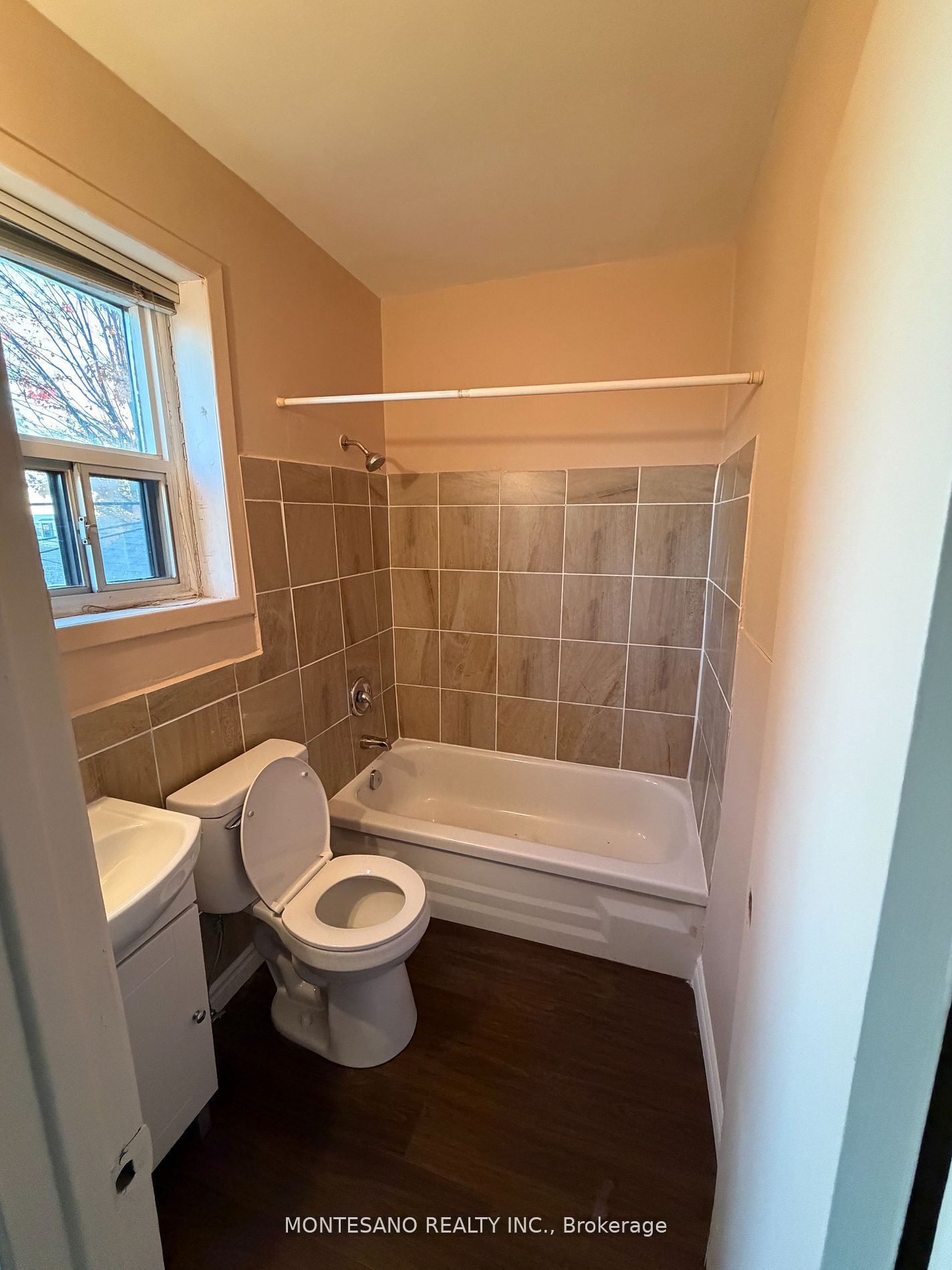 451 Rogers Road Property Photo 3