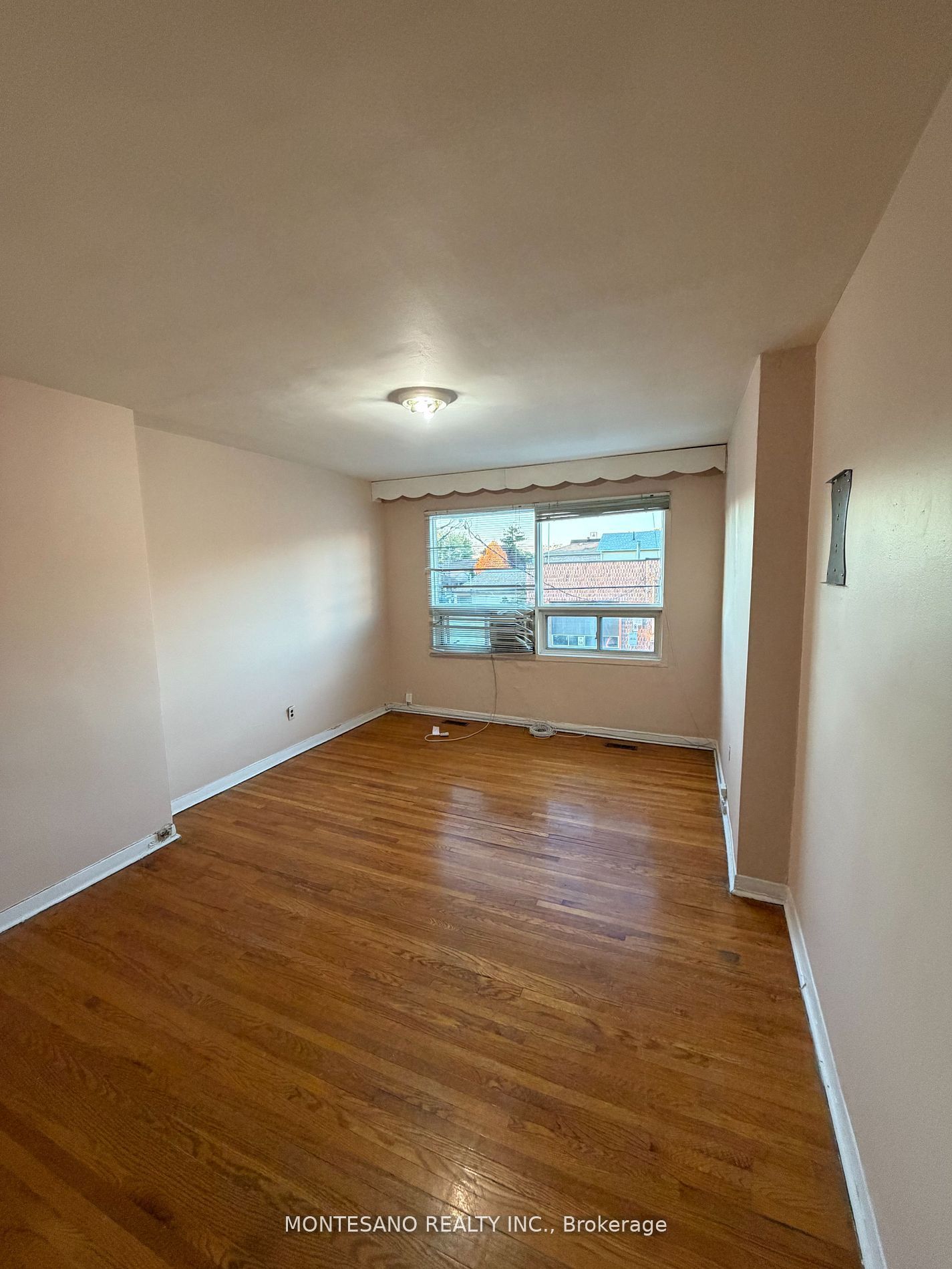 451 Rogers Road Property Photo 4