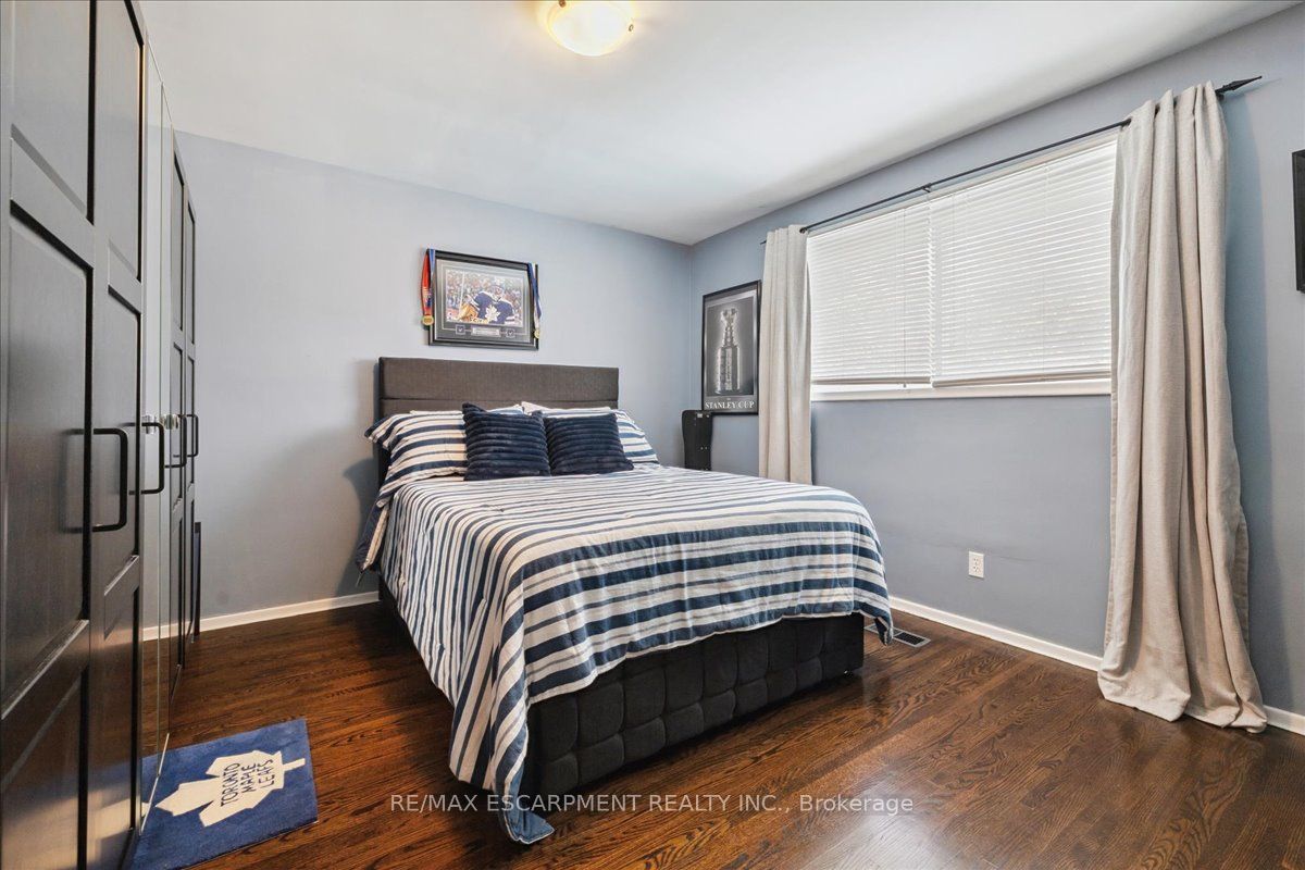 755 Parker Crescent Property Photo 23