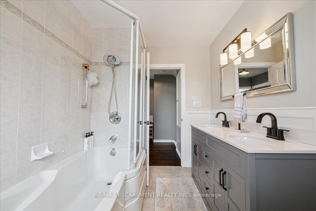 755 Parker Crescent Property Photo 30