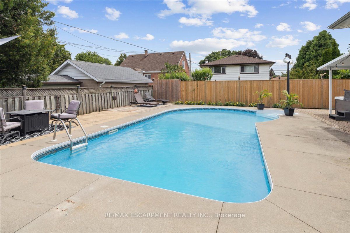 755 Parker Crescent Property Photo 42