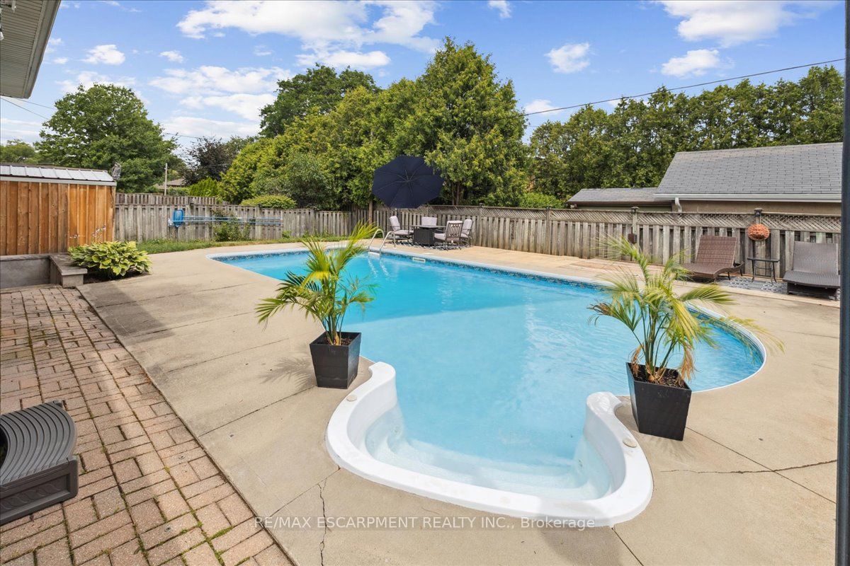 755 Parker Crescent Property Photo 44