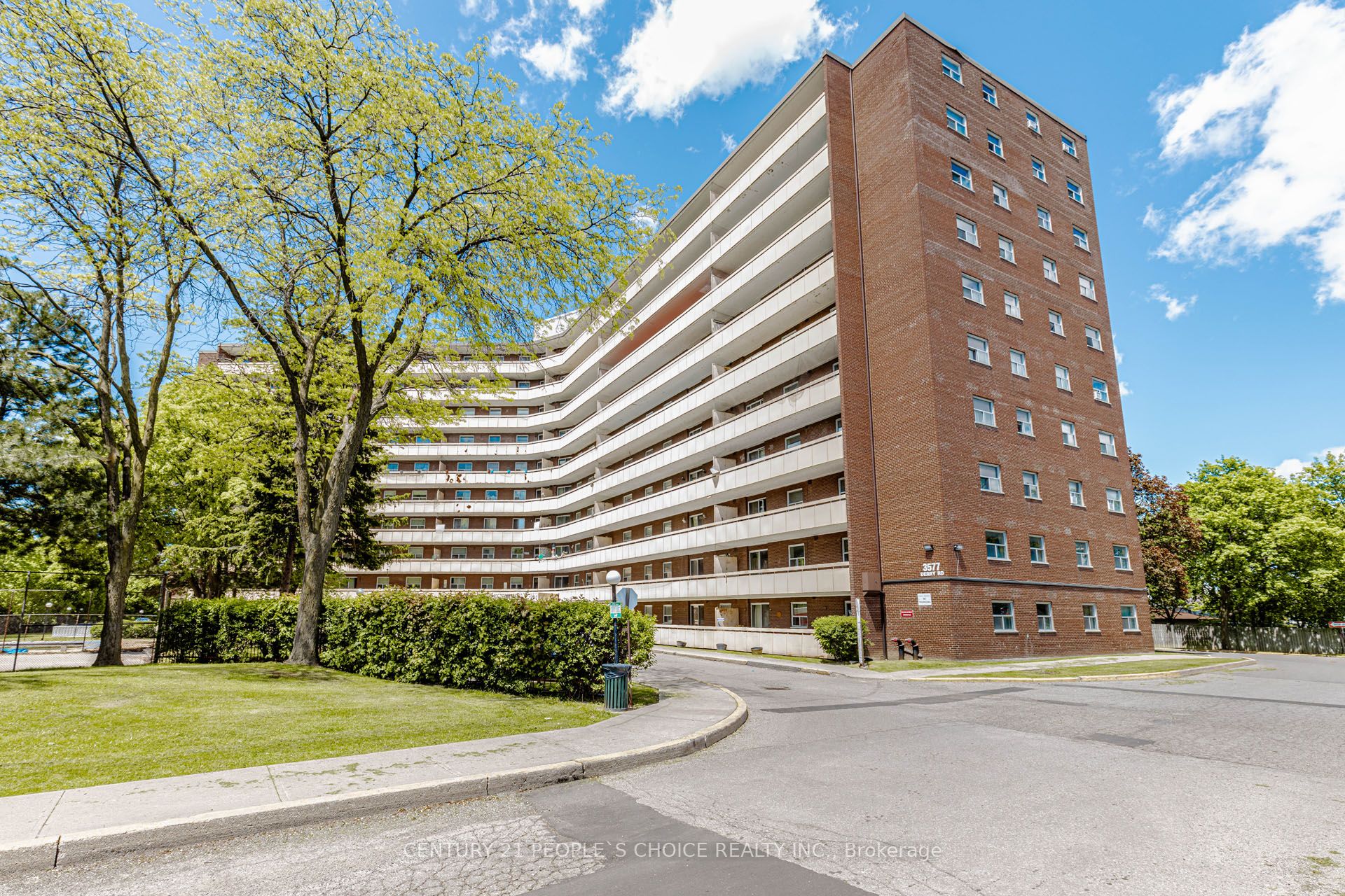 3577 Derry Road E 906