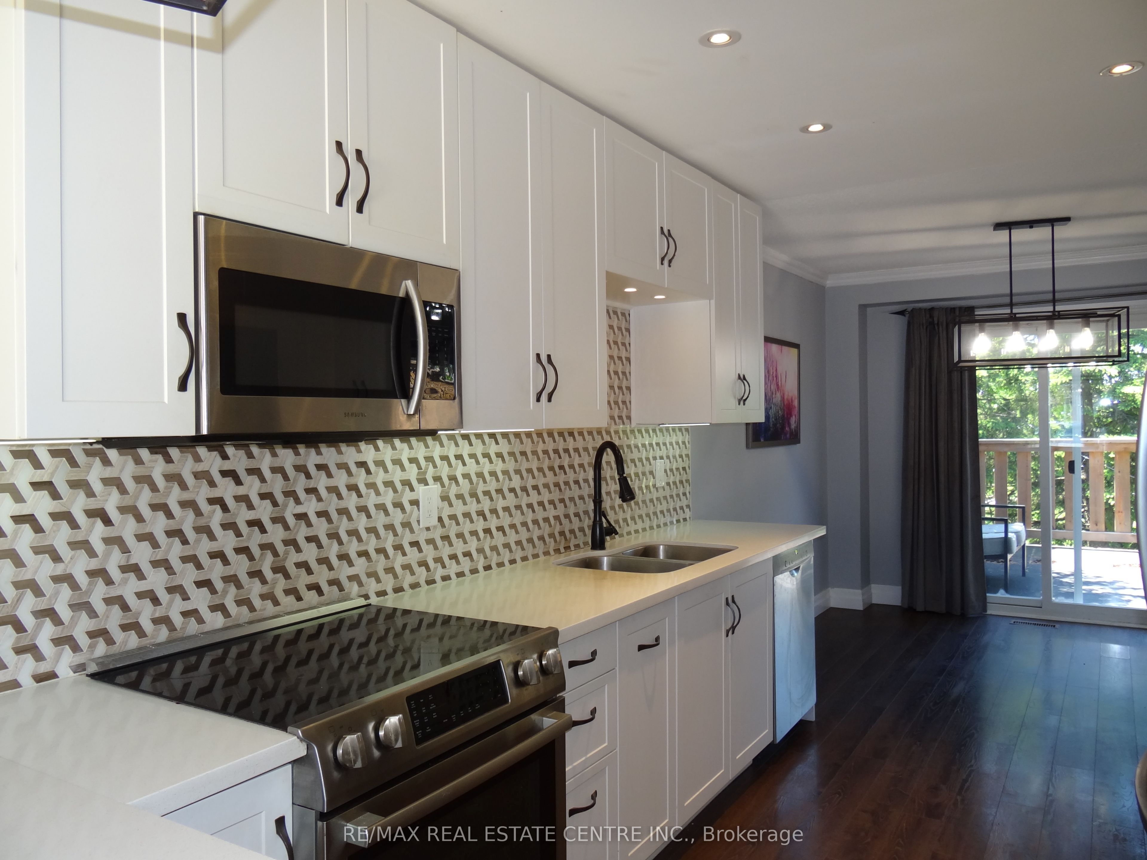 28 Rawling Crescent Property Photo 7