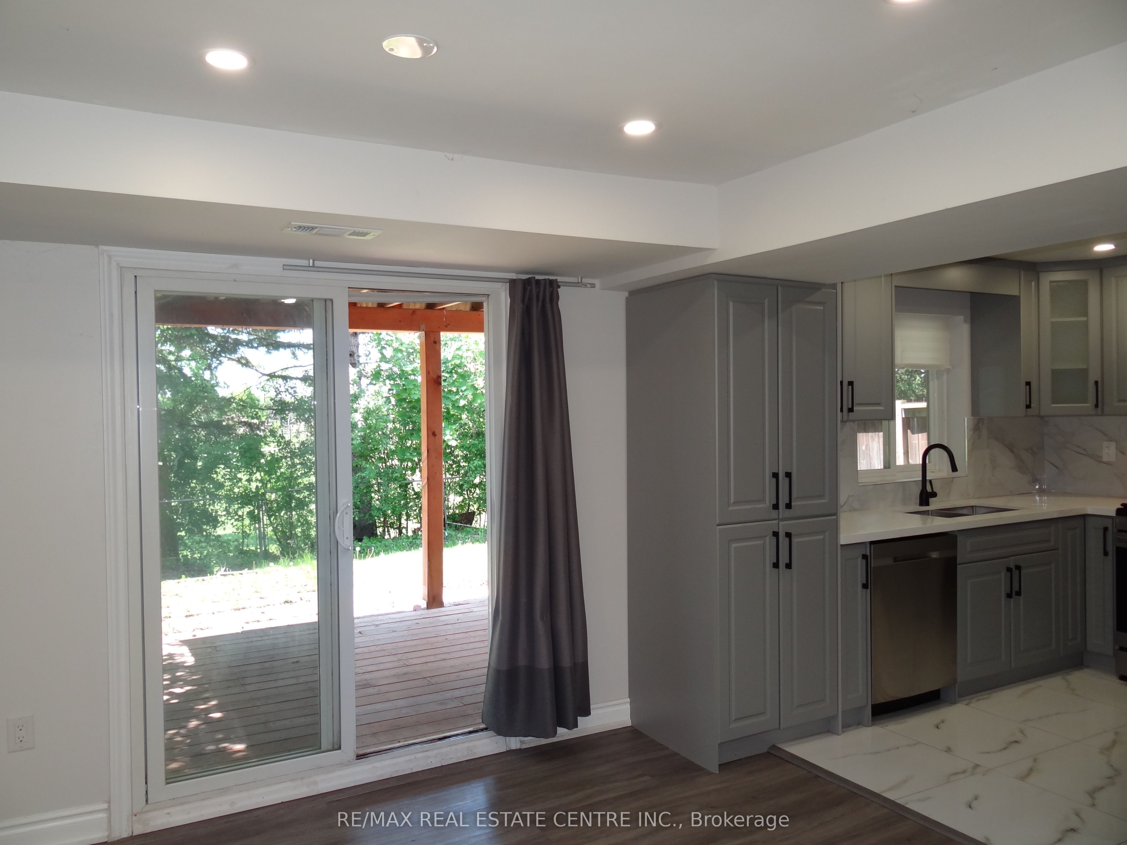 28 Rawling Crescent Property Photo 24