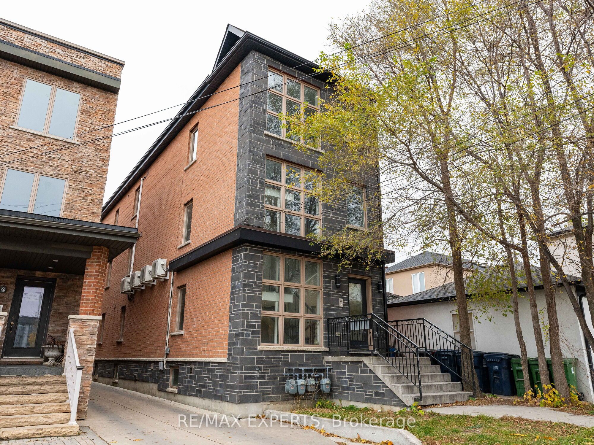 2 Hyde Avenue Property Photo 1