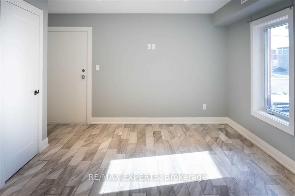2 Hyde Avenue Property Photo 5