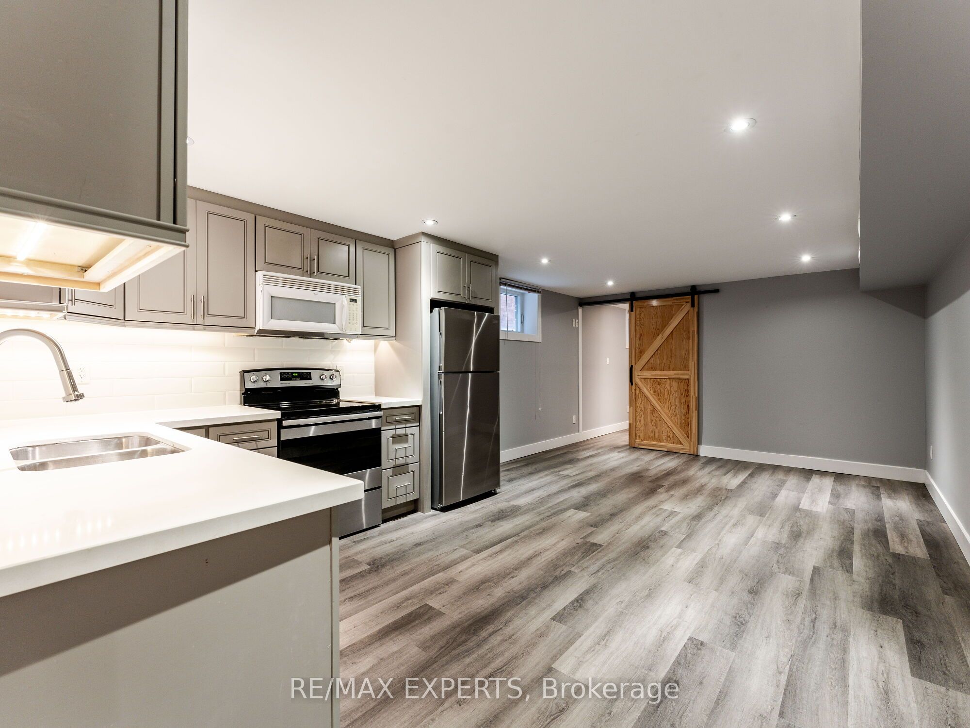 2 Hyde Avenue Property Photo 14