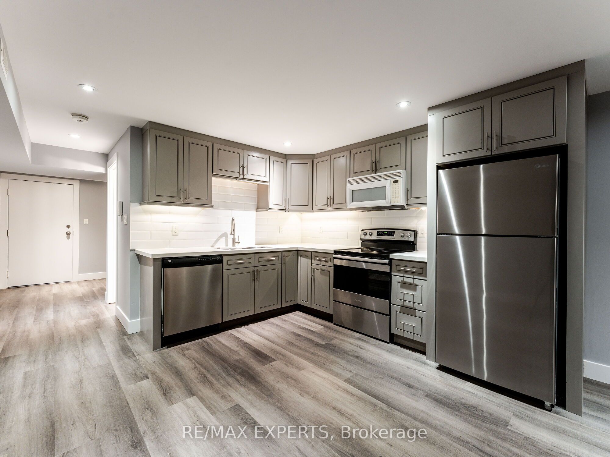 2 Hyde Avenue Property Photo 16