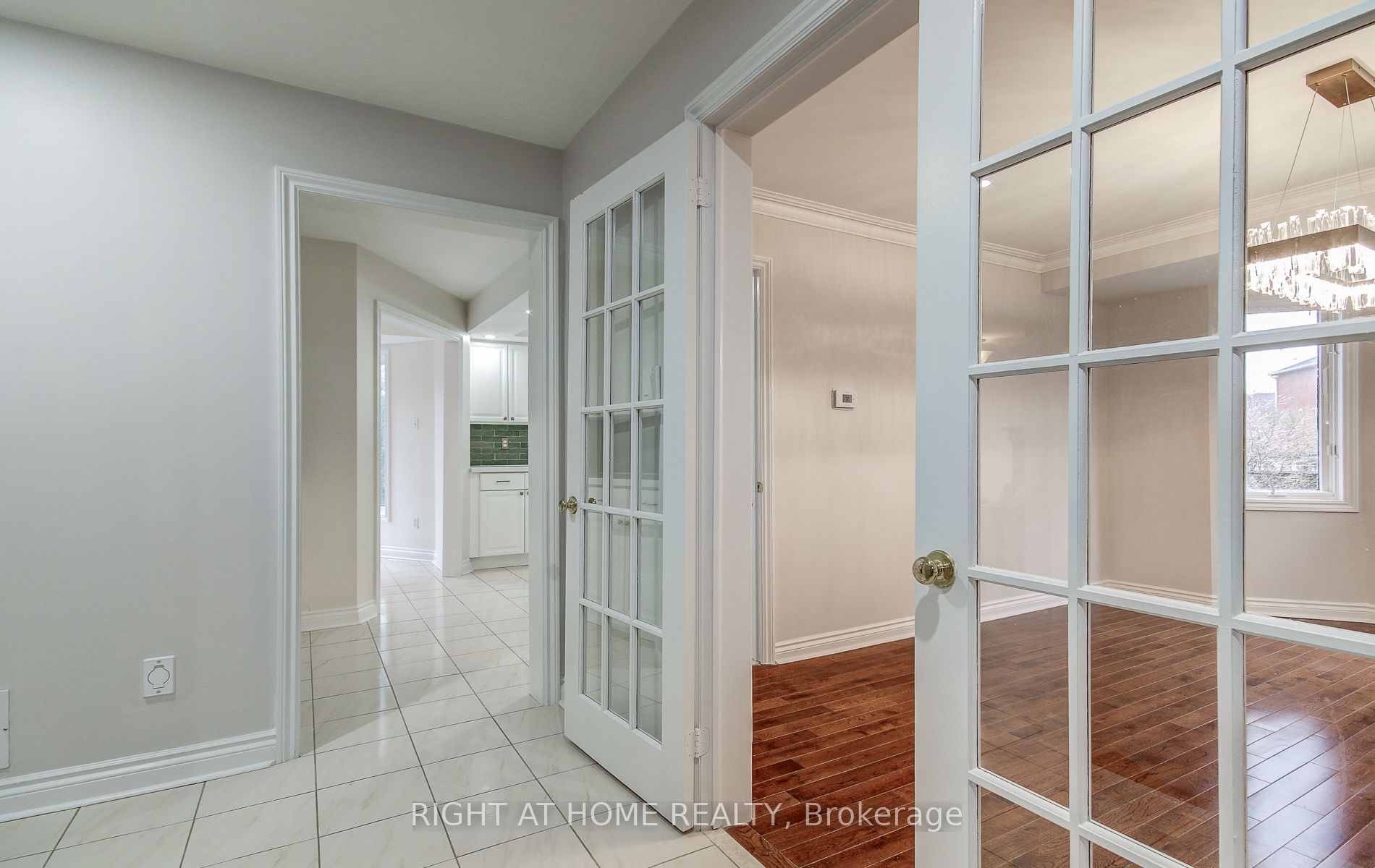 560 Chagall Court Property Photo 8