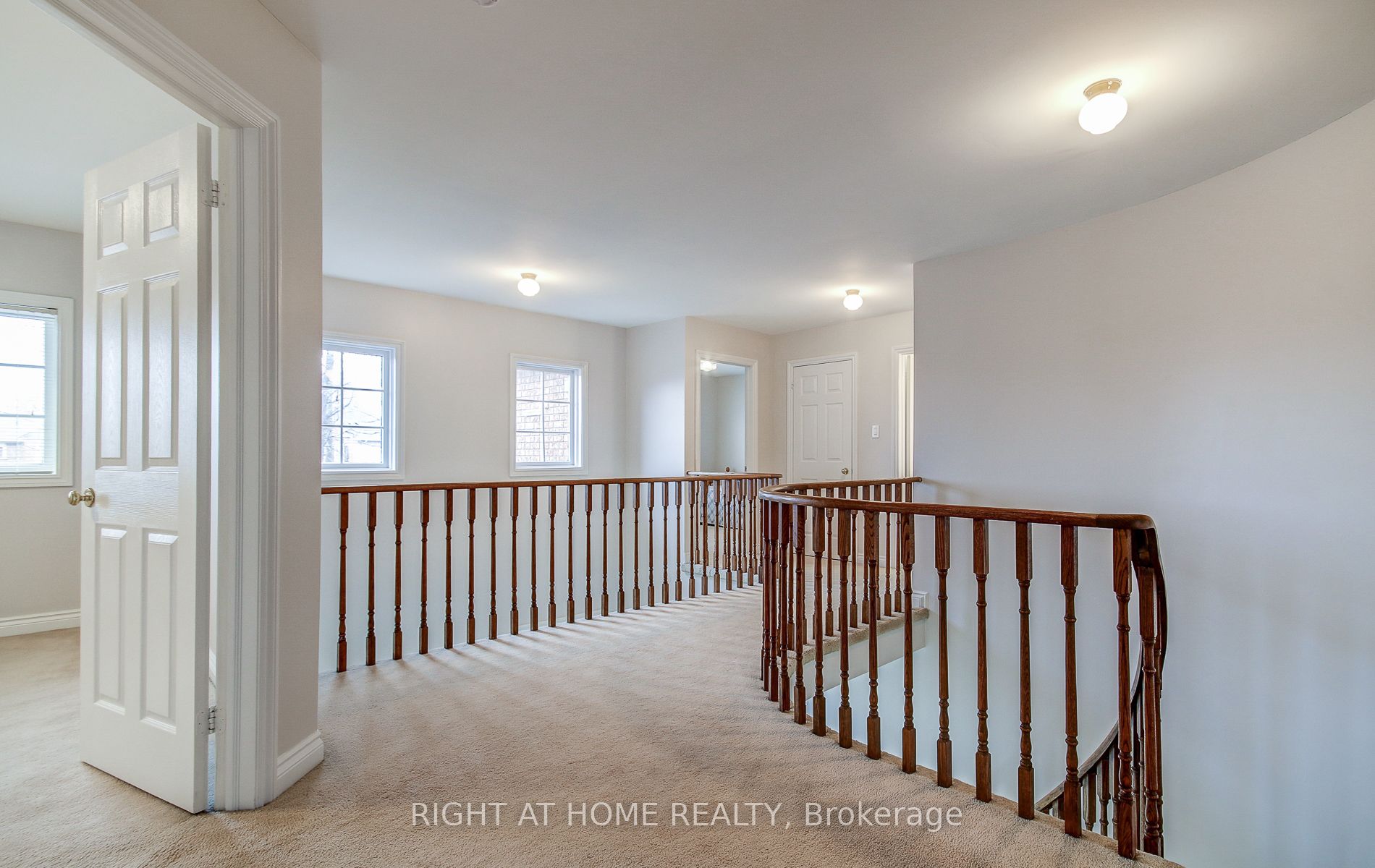 560 Chagall Court Property Photo 33
