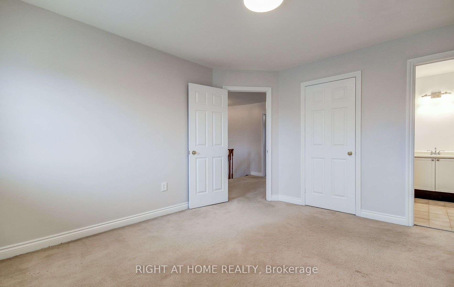 560 Chagall Court Property Photo 35