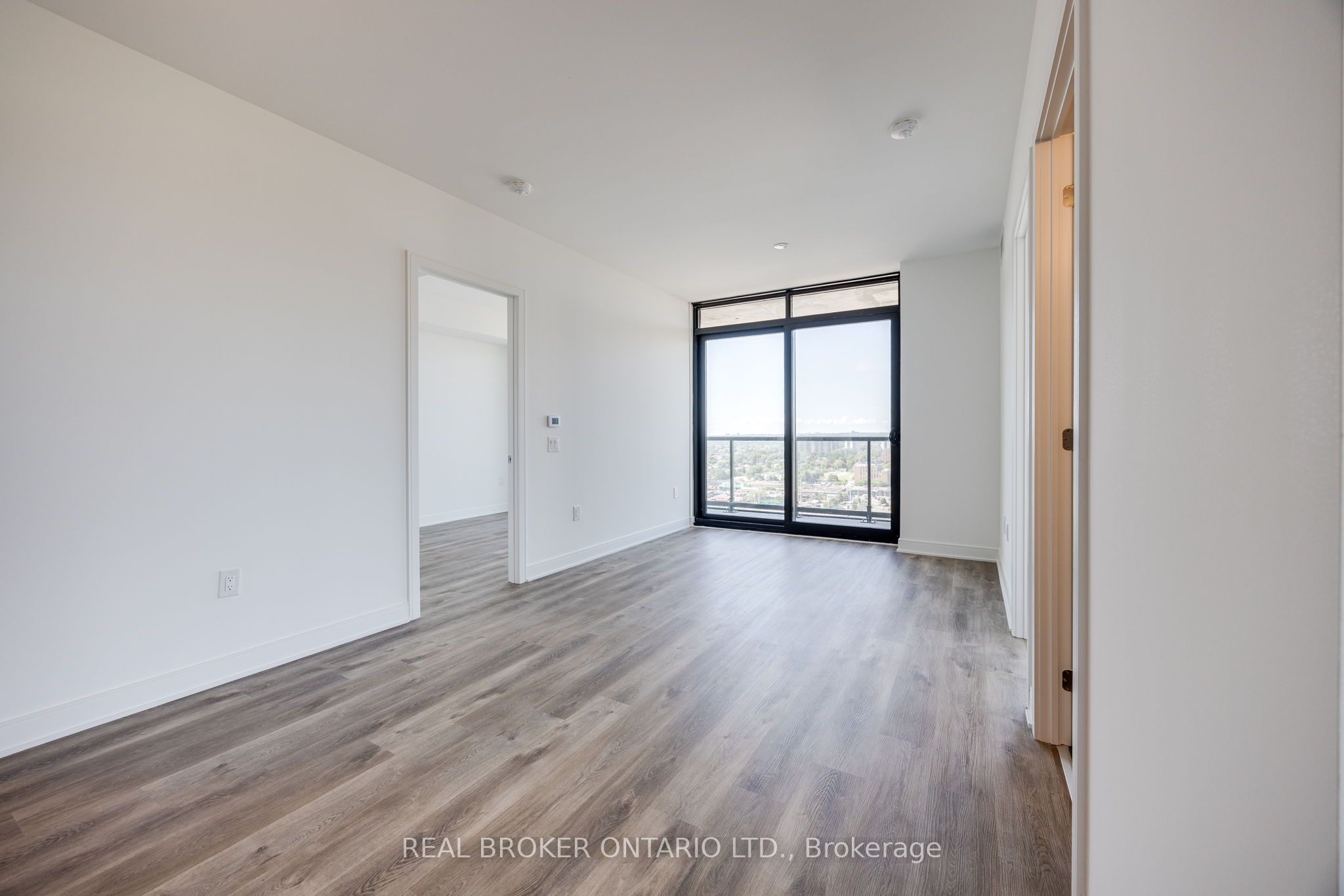 86 Dundas Street E 1602 Property Photo 14