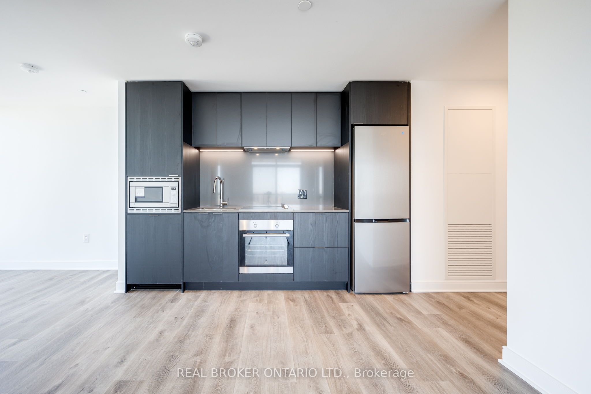 86 Dundas Street E 1602 Property Photo 18
