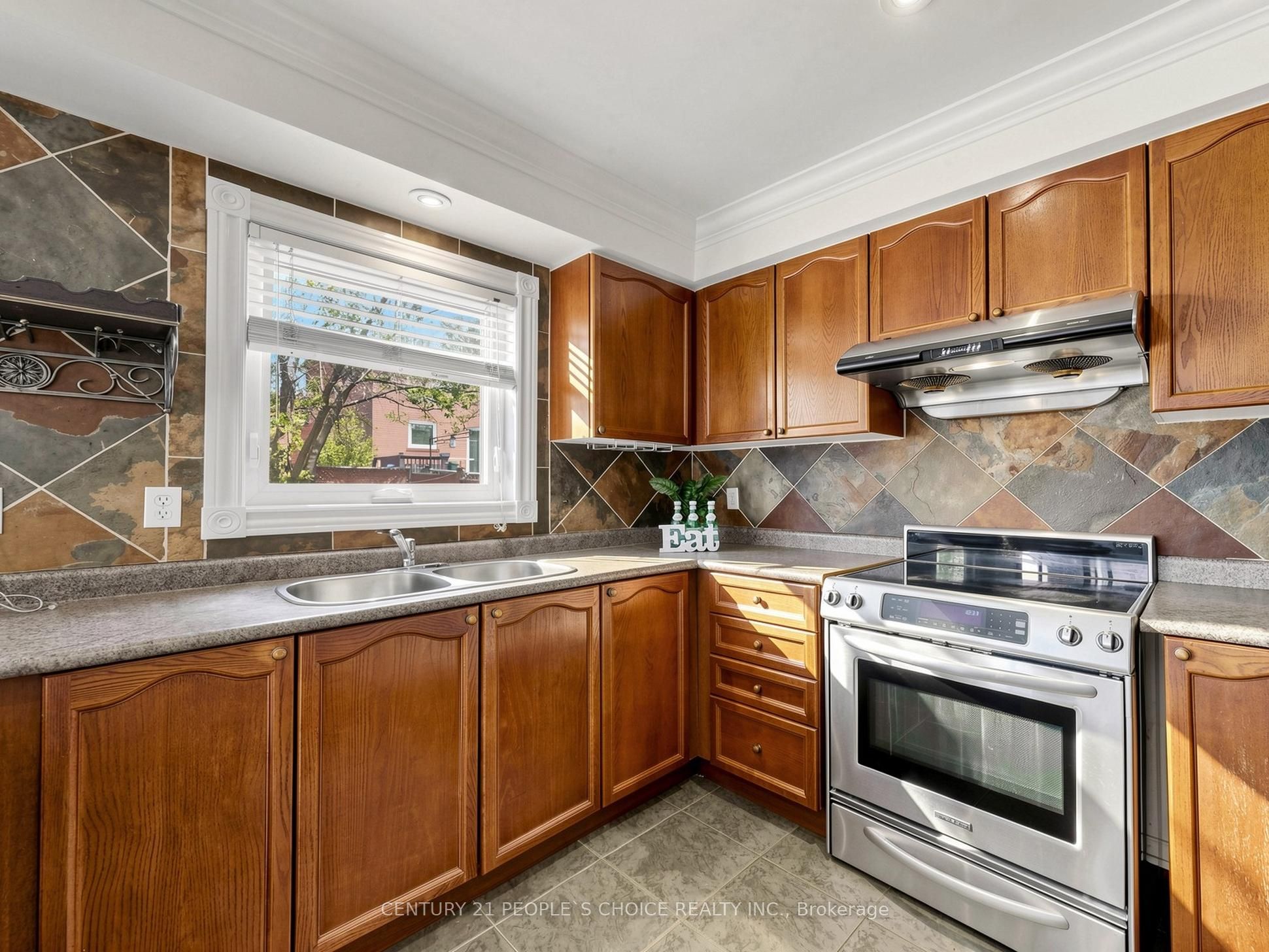 5615 Whitehorn Avenue Property Photo 13