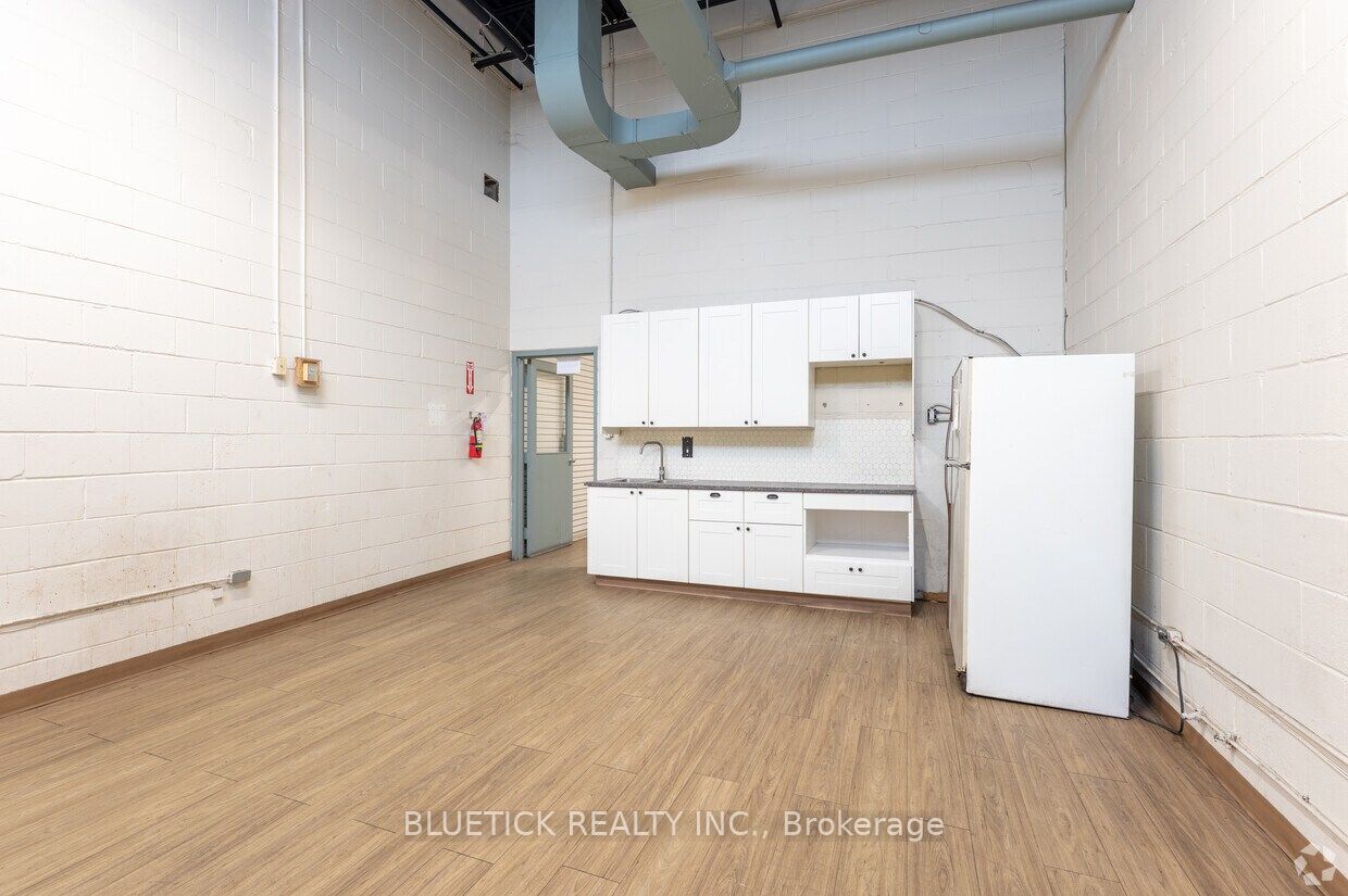 25 Tangiers Road 3 Property Photo 15