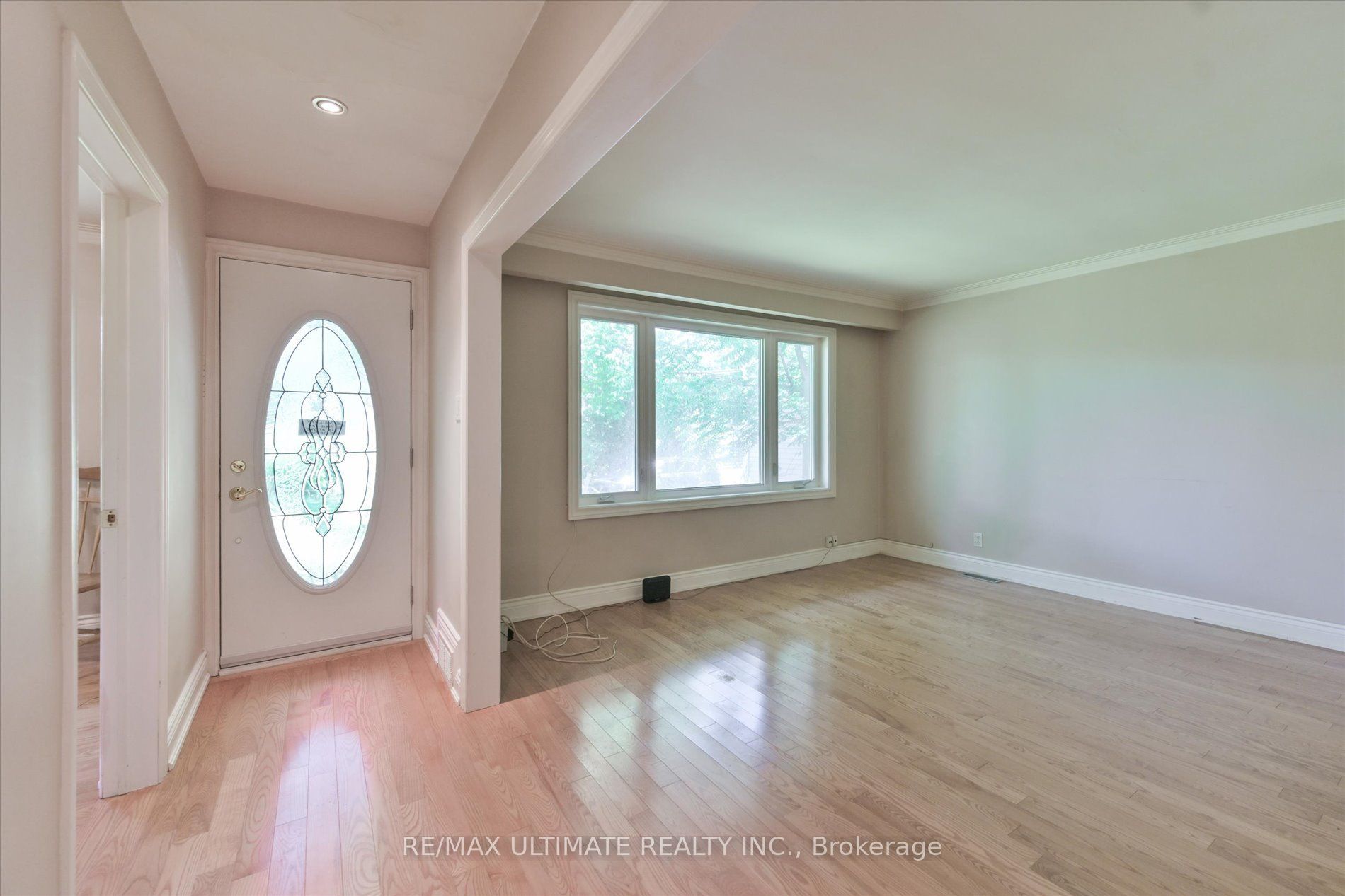 1076 Dixie Road Property Photo 6