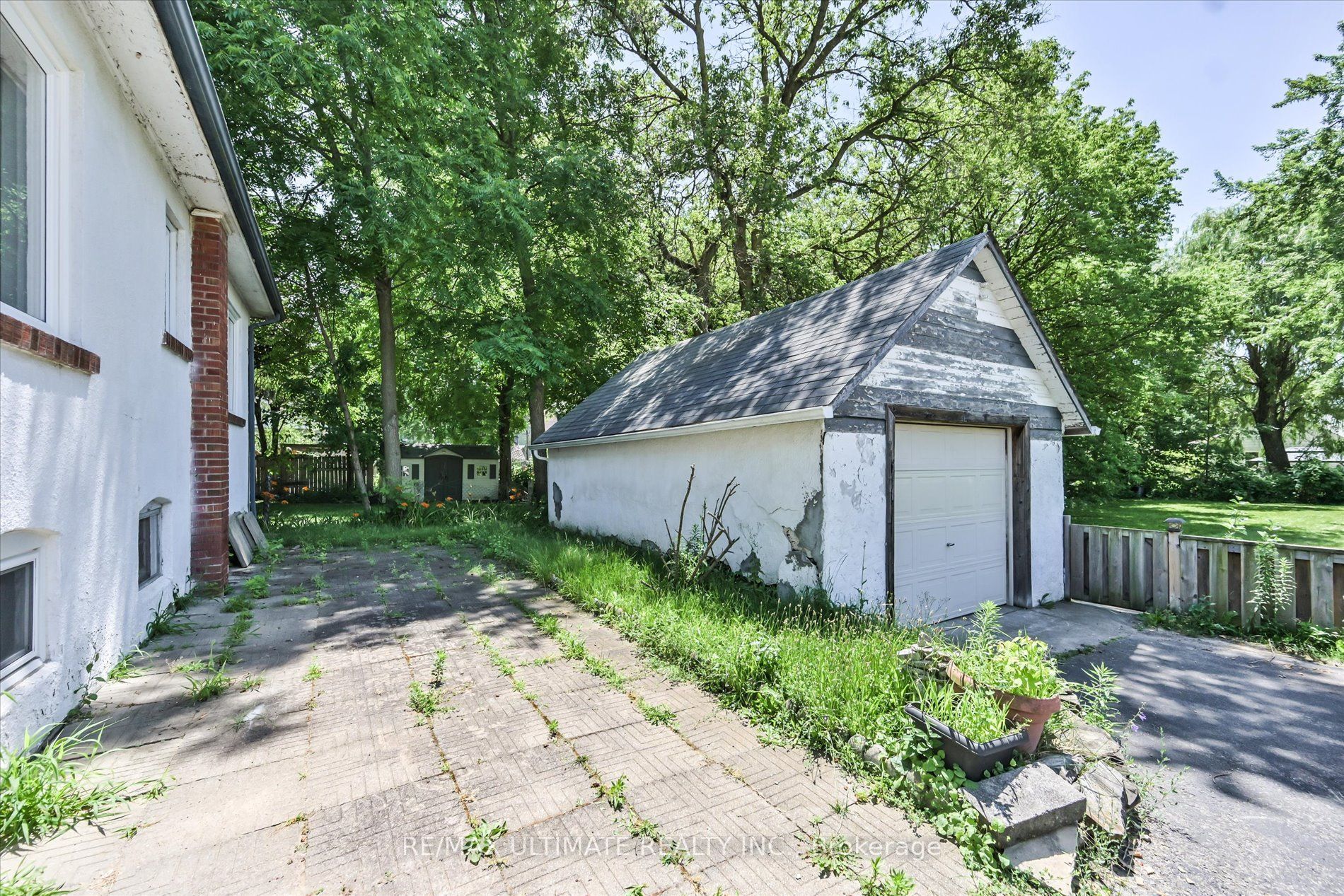 1076 Dixie Road Property Photo 26